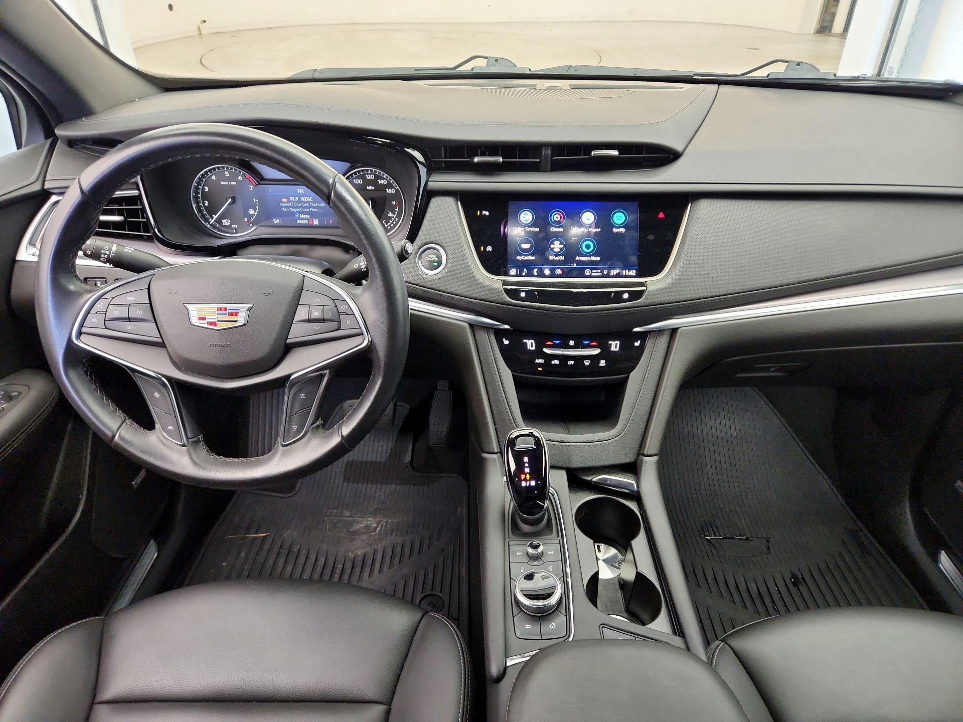 Thumbnail: 2022 Cadillac XT5 - 9