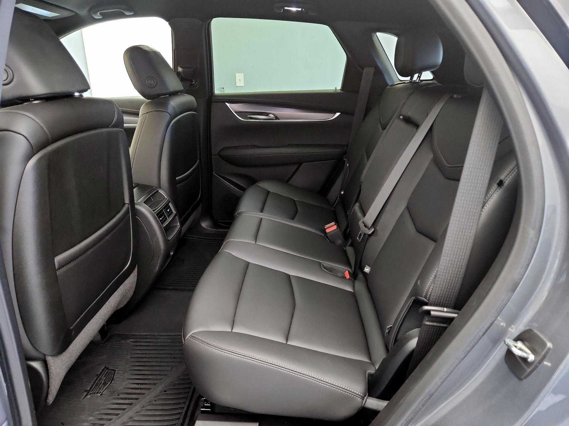 Thumbnail: 2022 Cadillac XT5 - 19