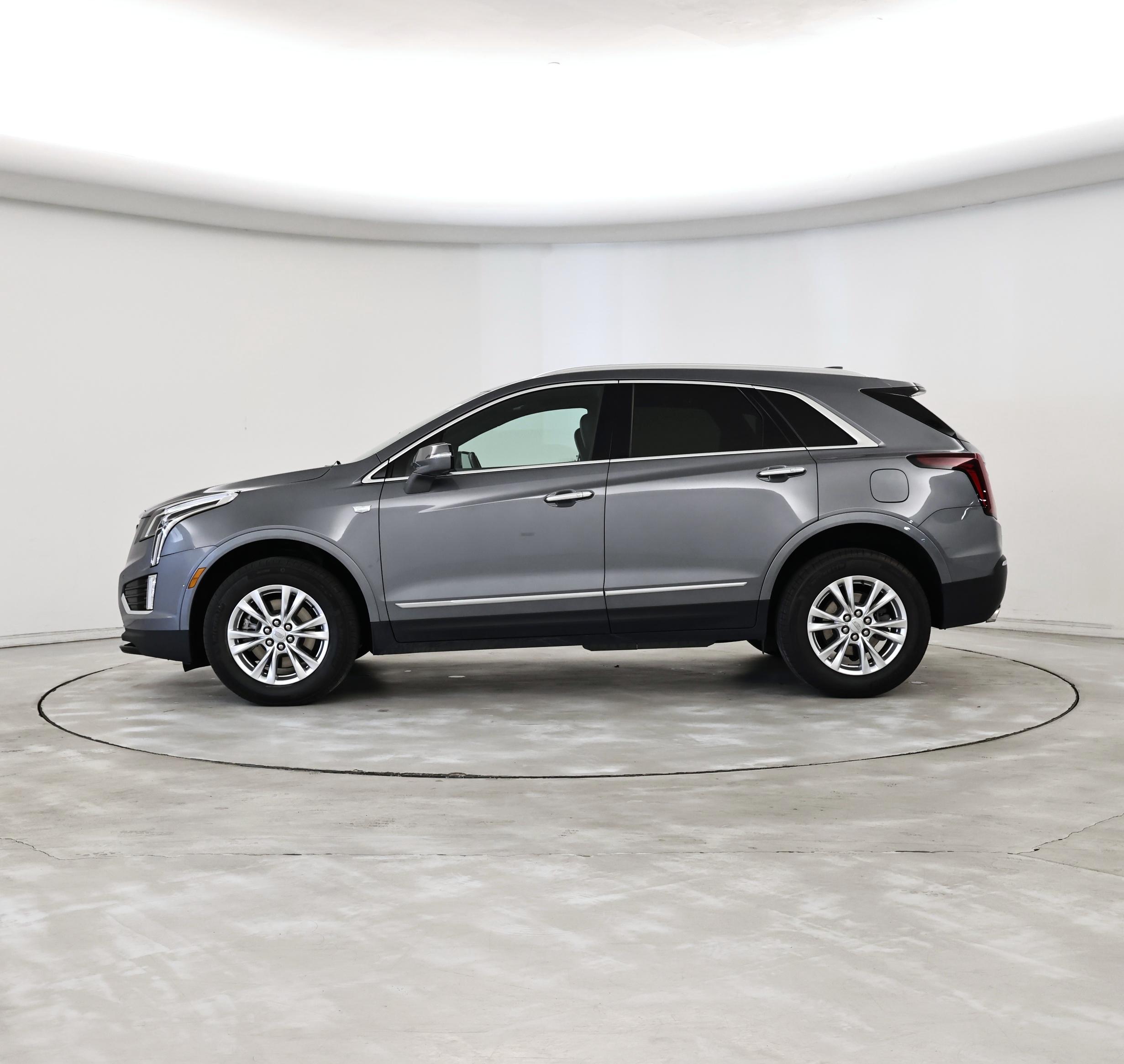 Thumbnail: 2022 Cadillac XT5 - 3