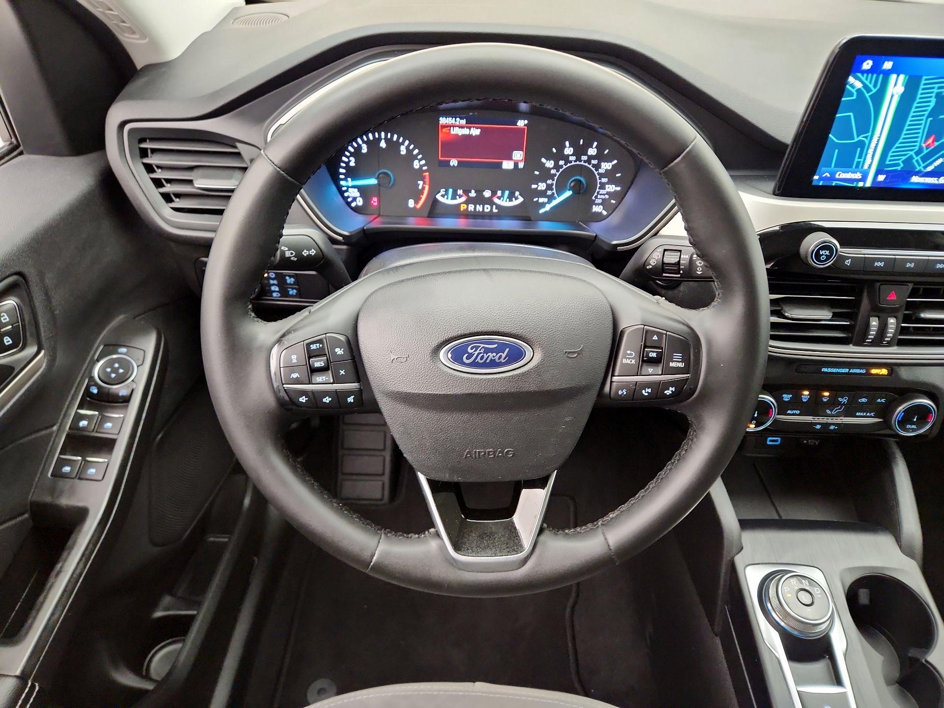 Thumbnail: 2022 Ford Escape - 10