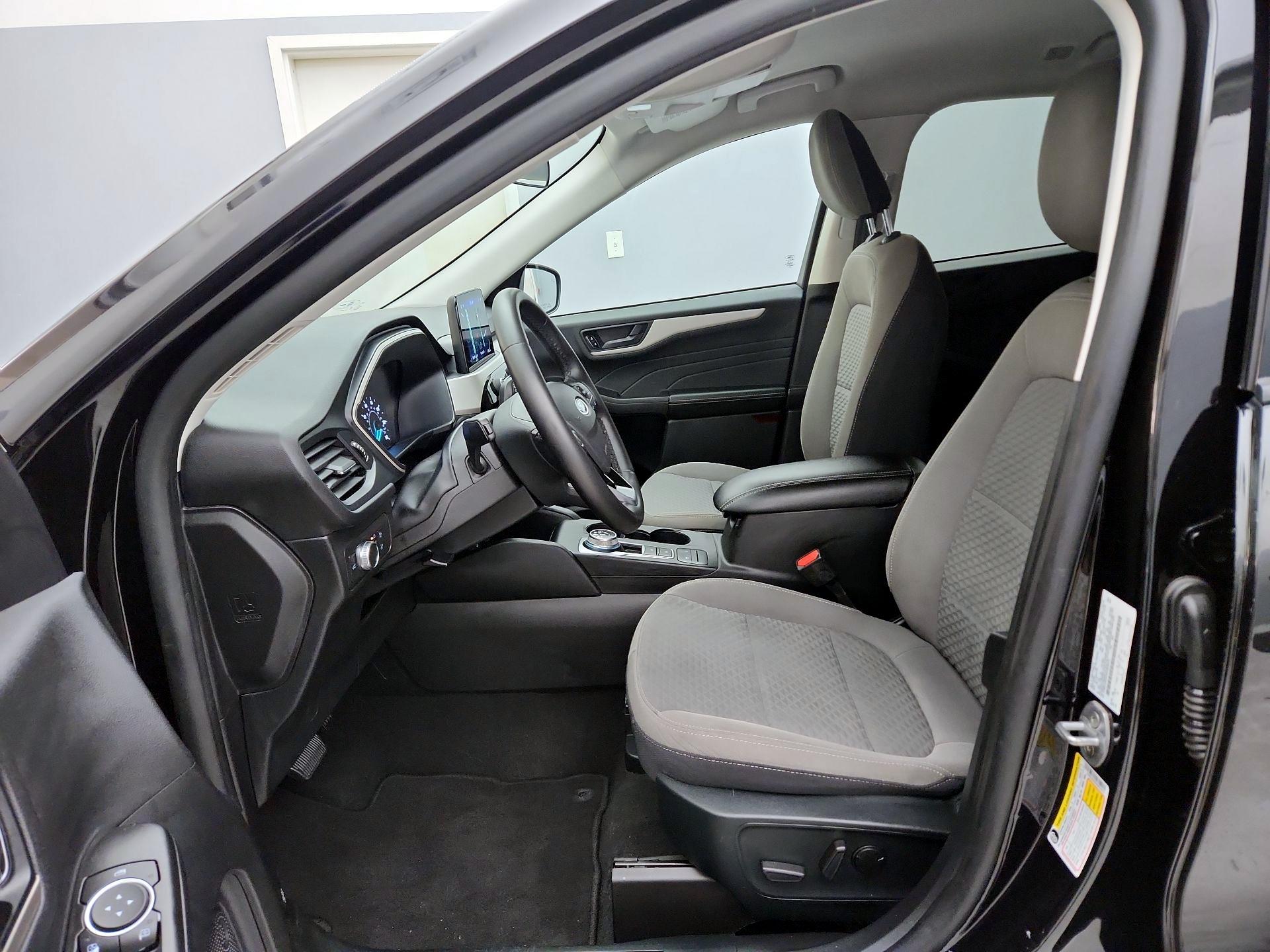 Thumbnail: 2022 Ford Escape - 11