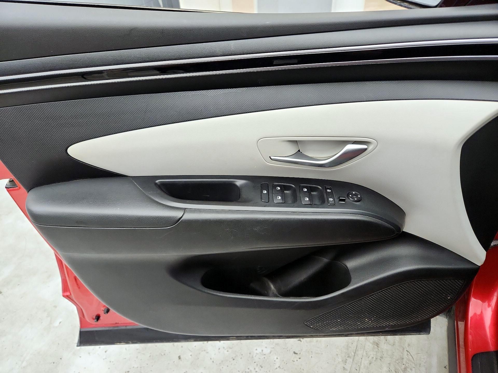 Thumbnail: 2023 Hyundai Tucson - 12