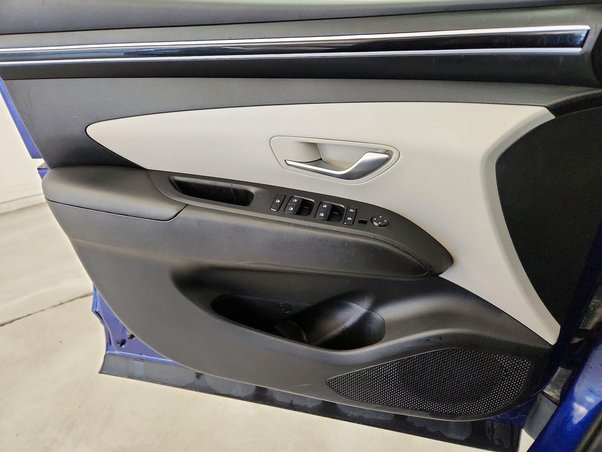 Thumbnail: 2023 Hyundai Tucson - 12