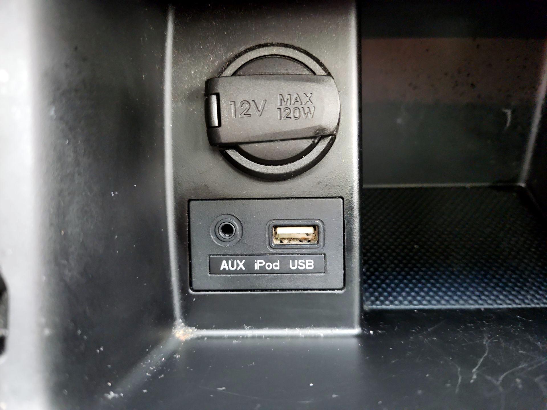 Thumbnail: 2015 Hyundai Elantra - 18