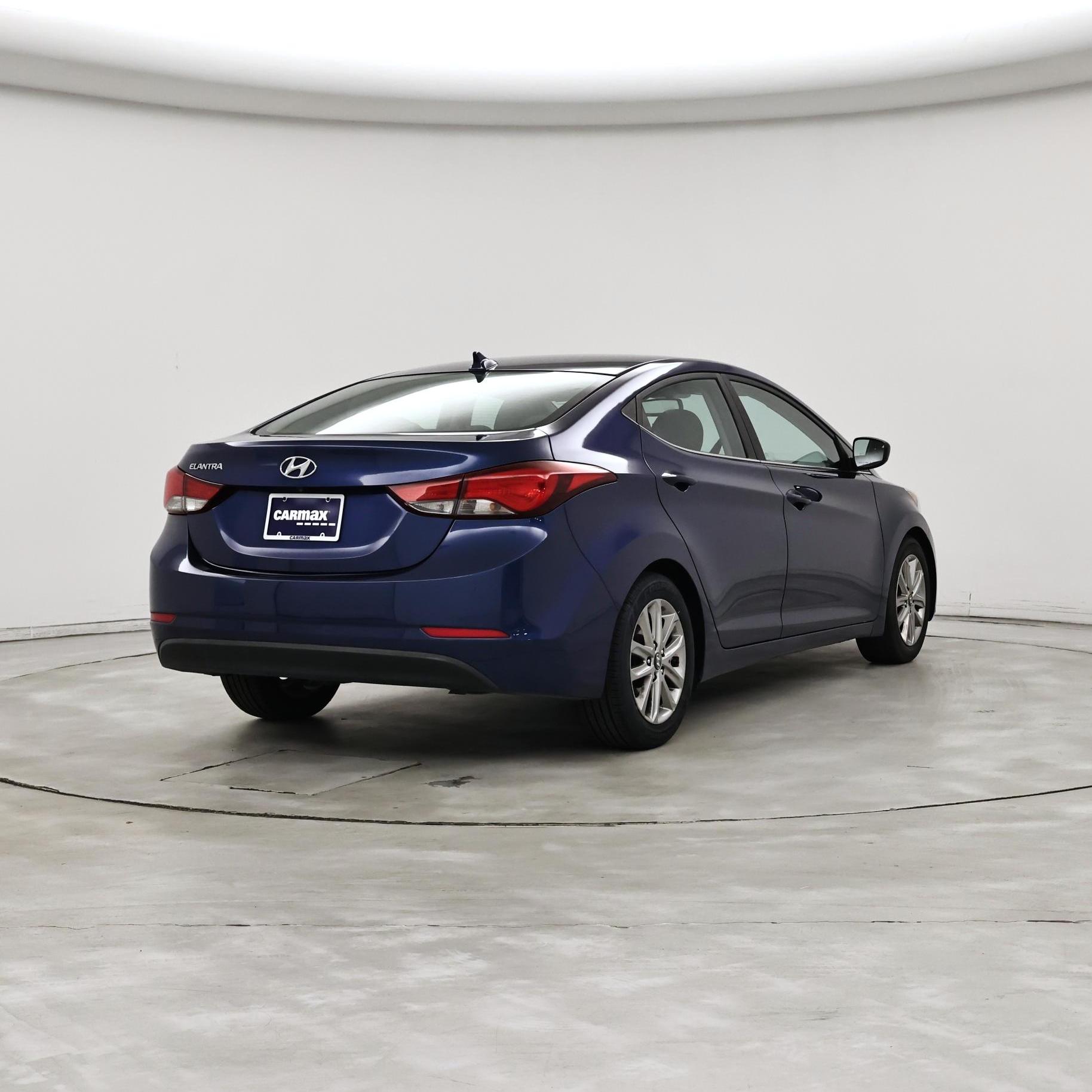 Thumbnail: 2015 Hyundai Elantra - 8