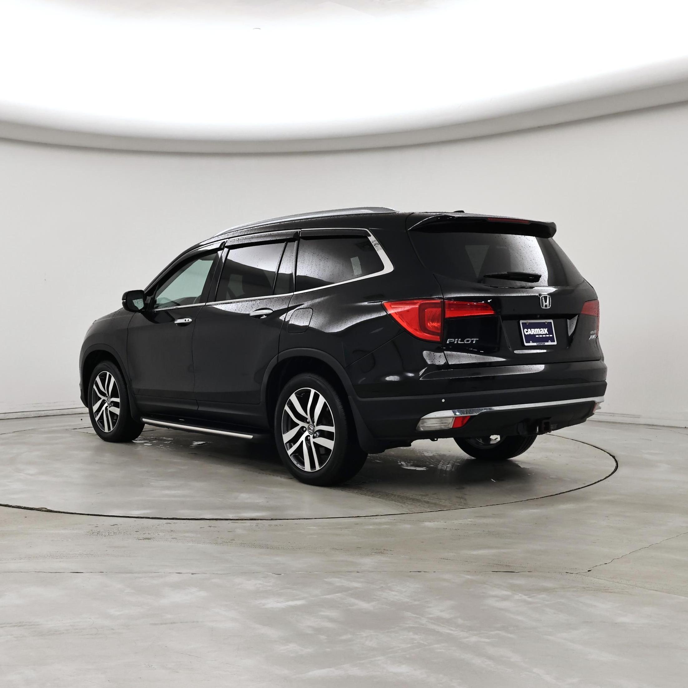 Thumbnail: 2016 Honda Pilot - 2