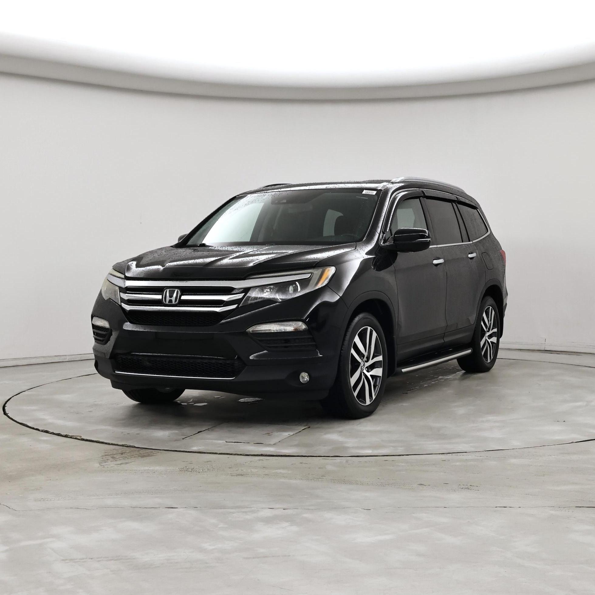 Thumbnail: 2016 Honda Pilot - 4