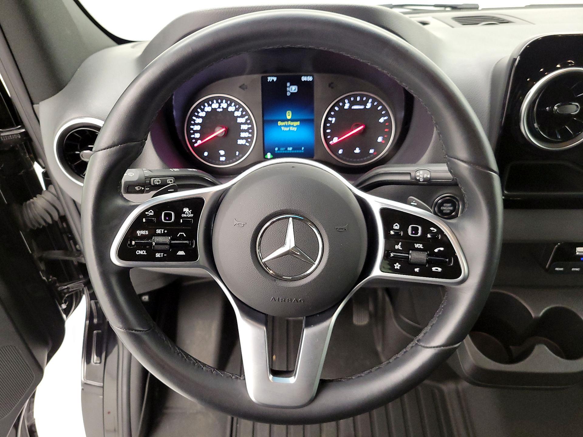 Thumbnail: 2023 Mercedes-Benz Sprinter - 10