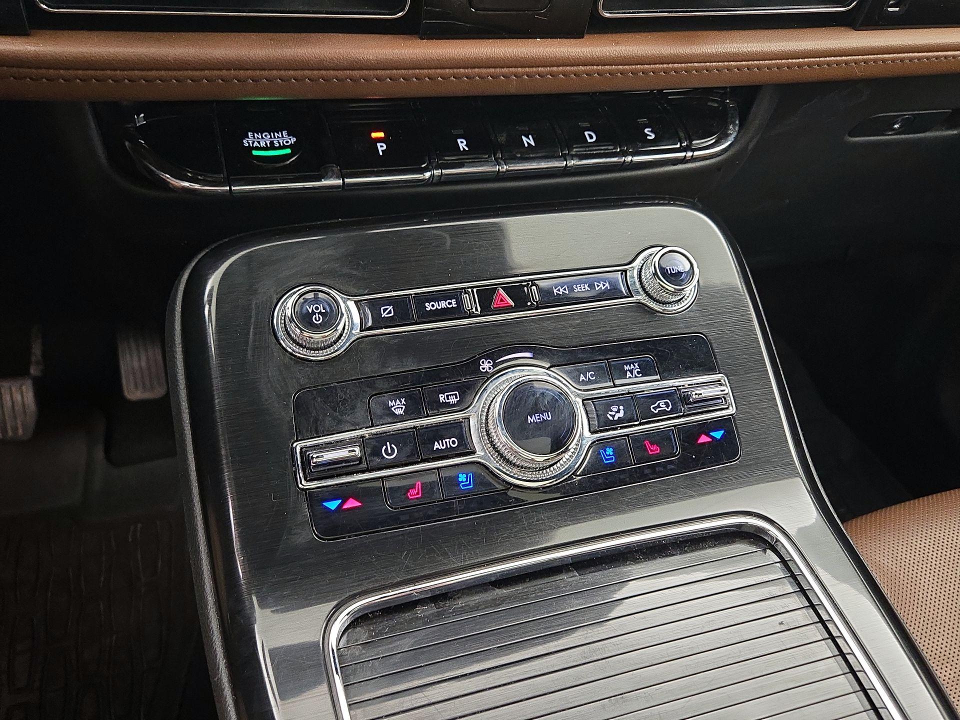 Thumbnail: 2022 Lincoln Nautilus - 17