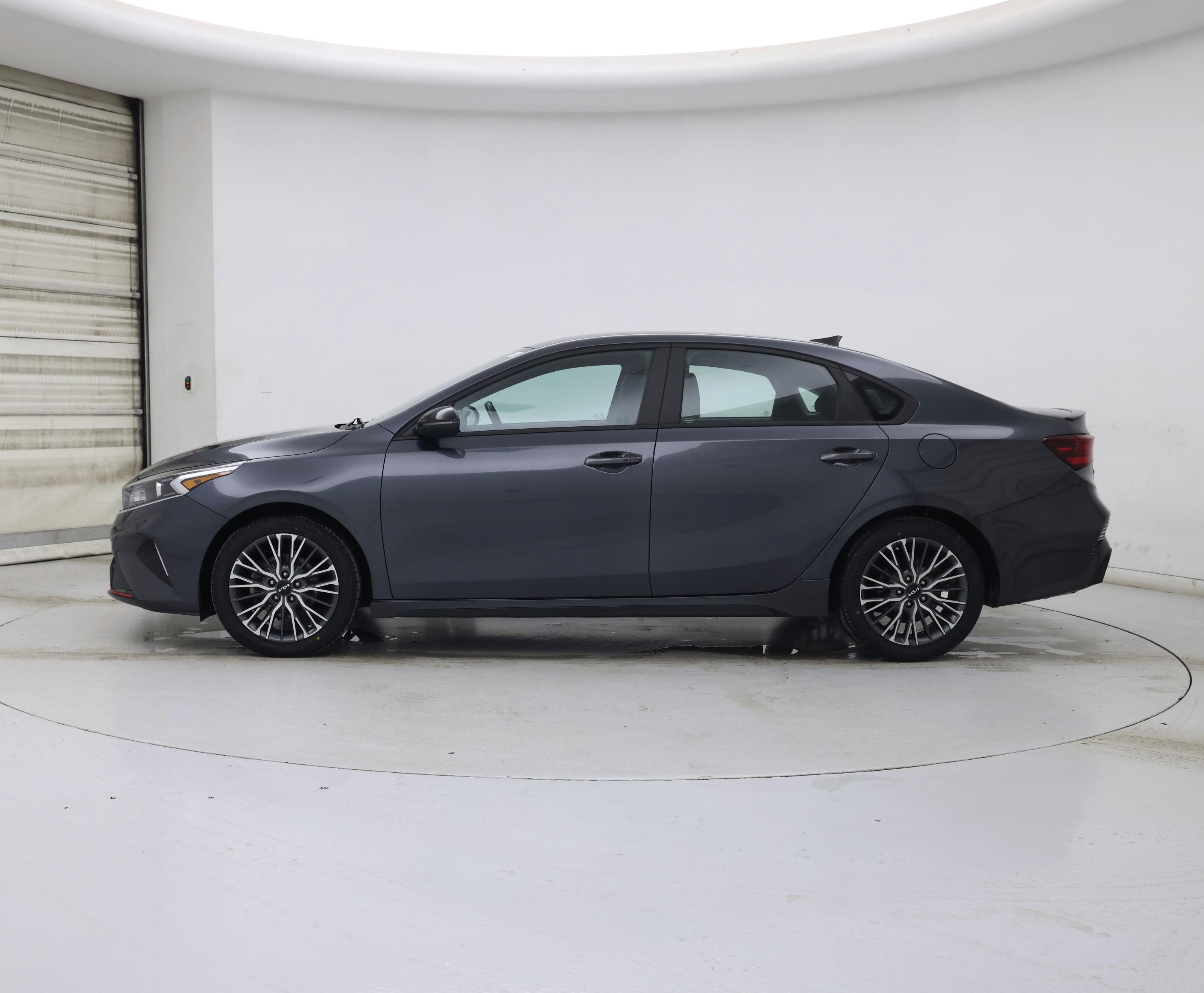 Thumbnail: 2023 Kia Forte - 3