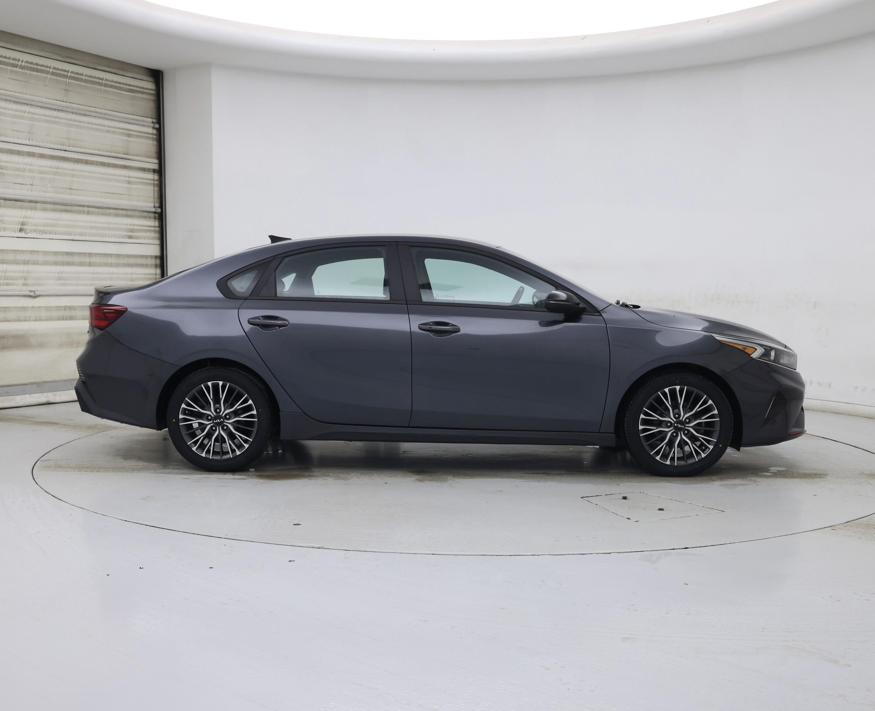 Thumbnail: 2023 Kia Forte - 7