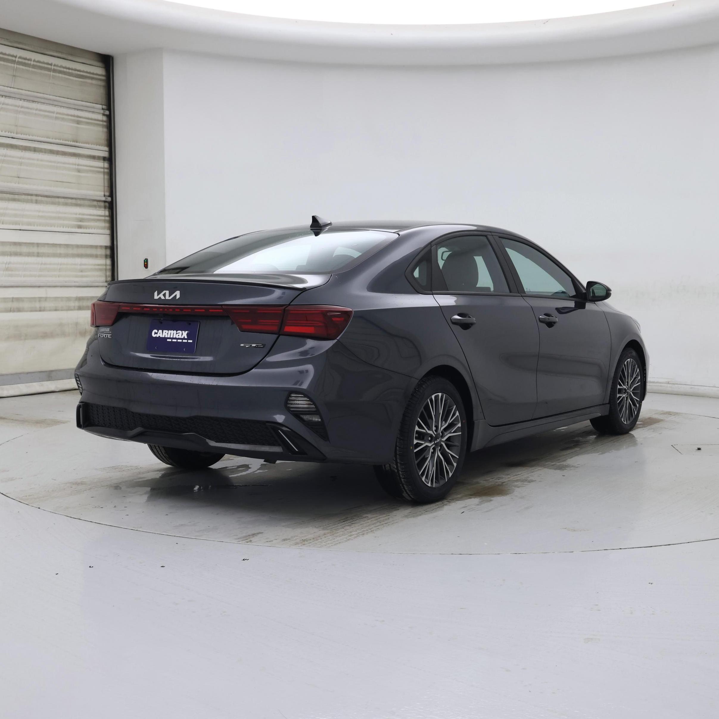 Thumbnail: 2023 Kia Forte - 8