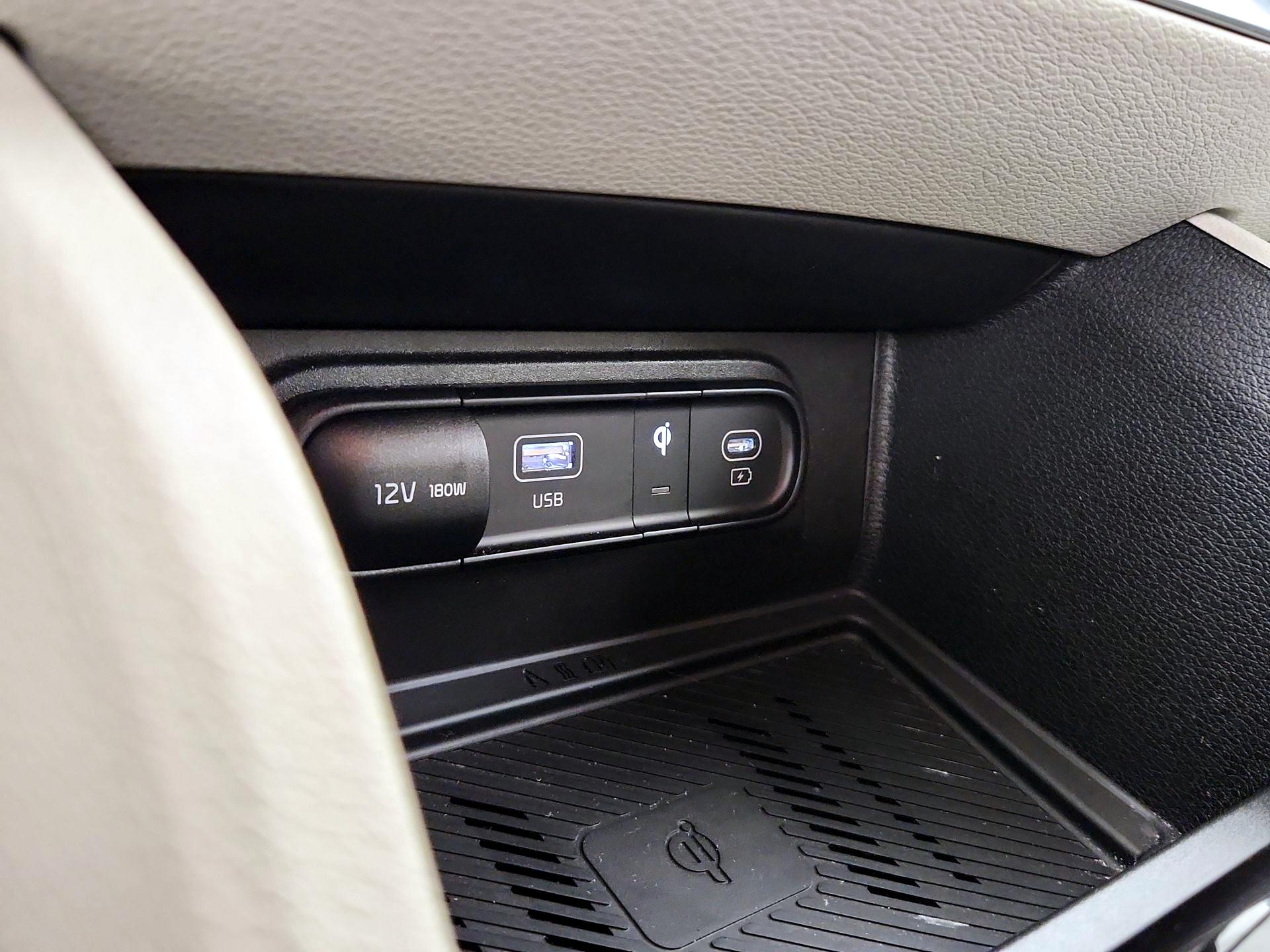 Thumbnail: 2023 Kia Sportage - 19