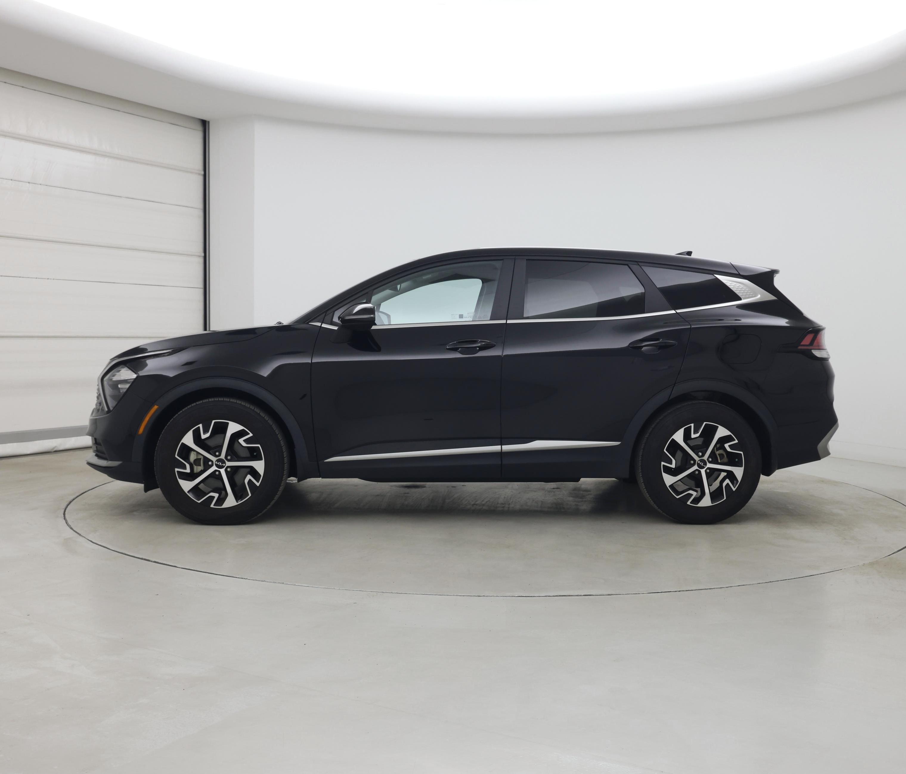 Thumbnail: 2023 Kia Sportage - 3