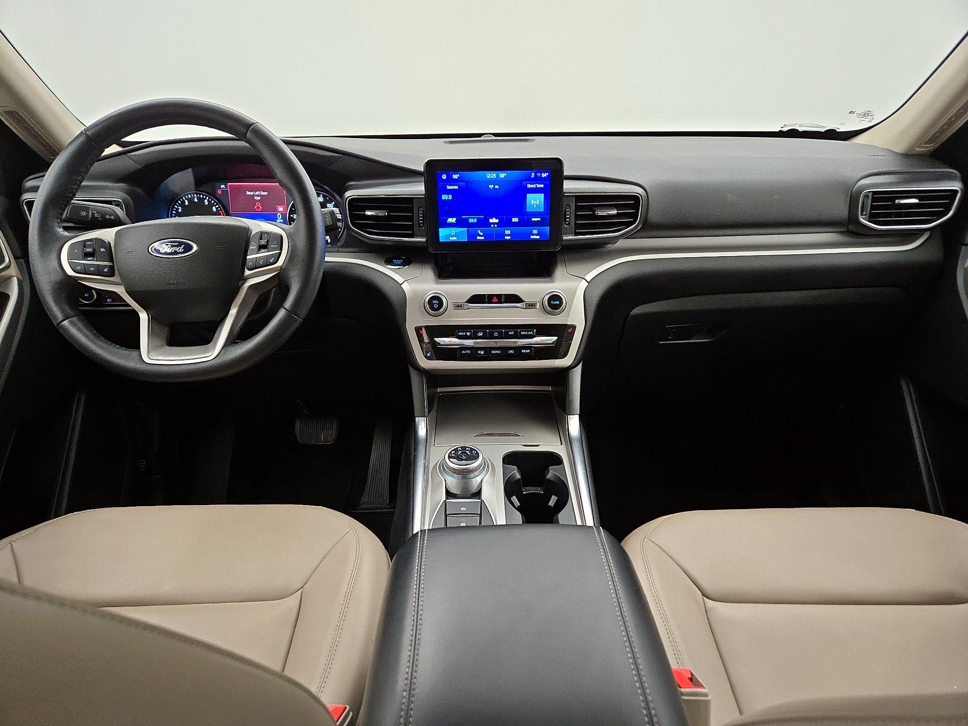 Thumbnail: 2023 Ford Explorer - 9