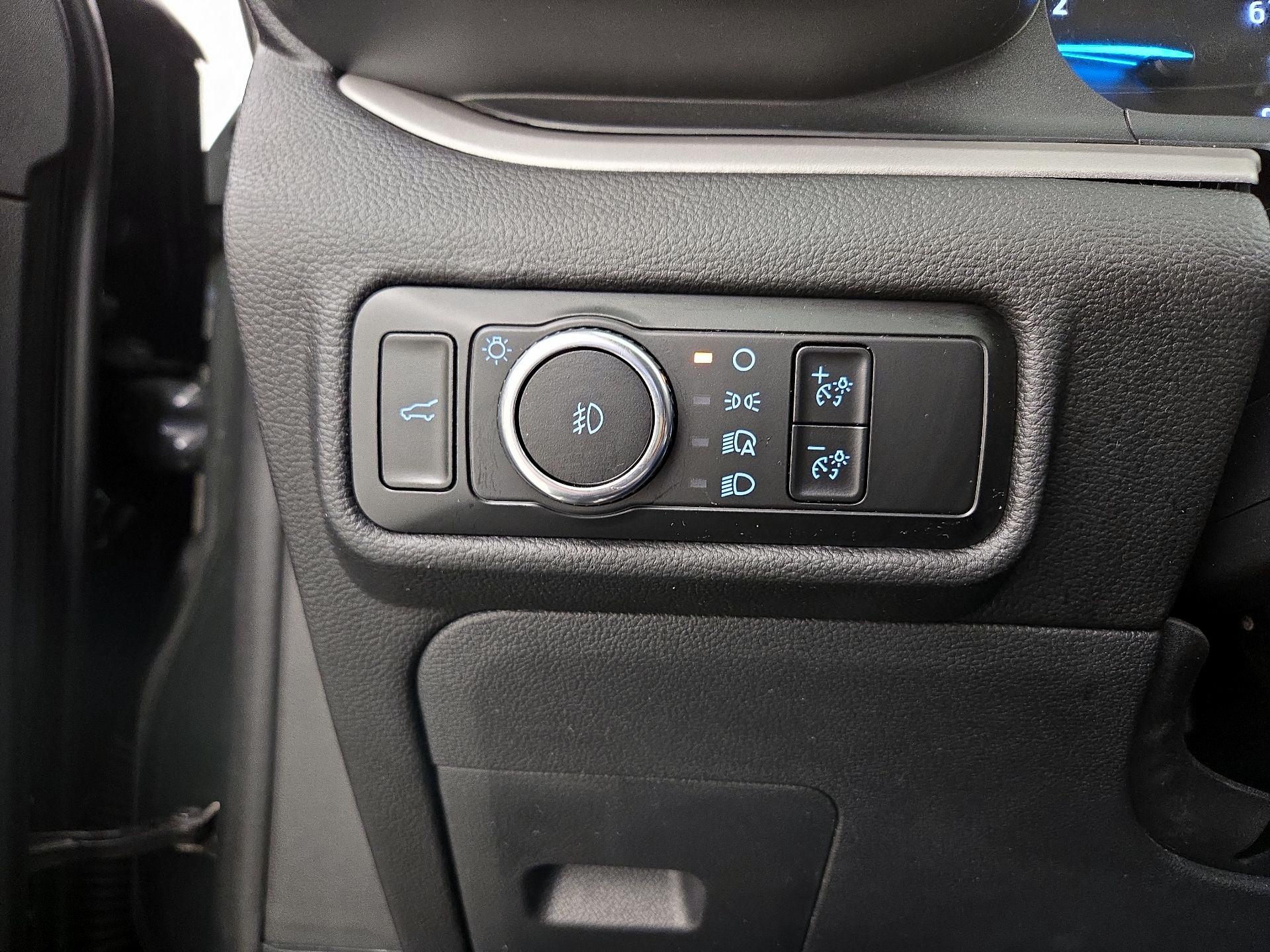 Thumbnail: 2023 Ford Explorer - 13