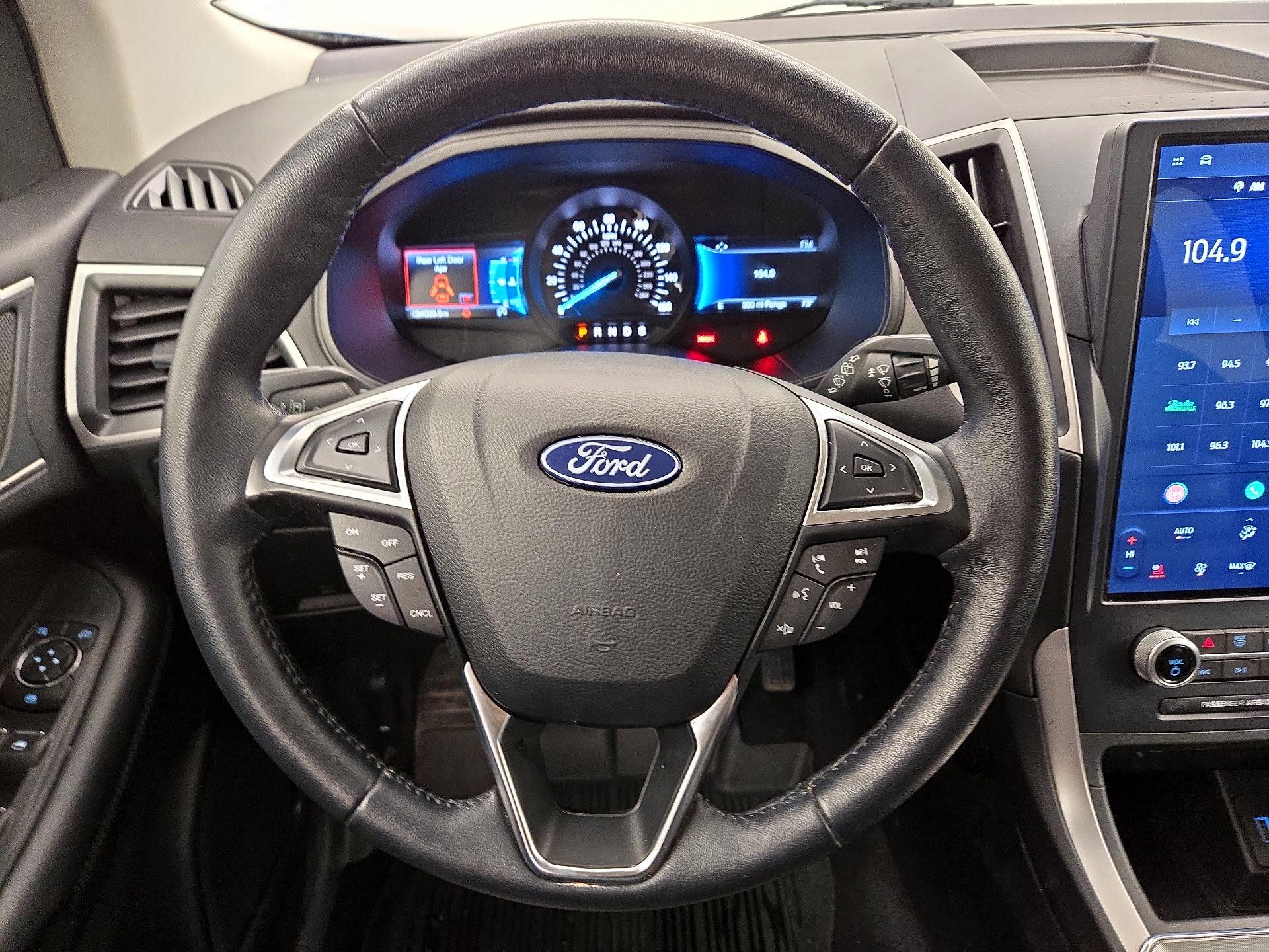 Thumbnail: 2022 Ford Edge - 10