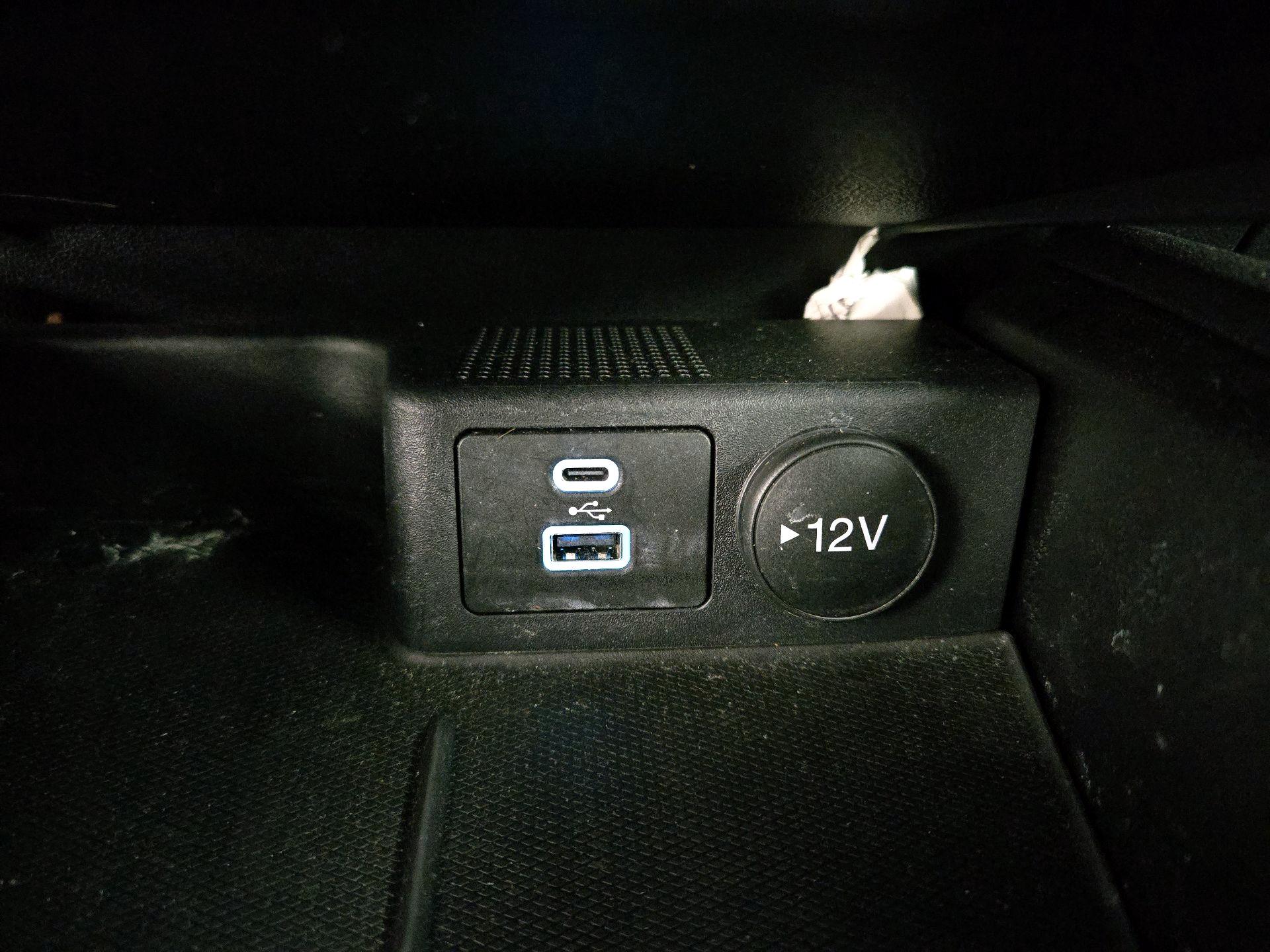 Thumbnail: 2022 Ford Escape - 18