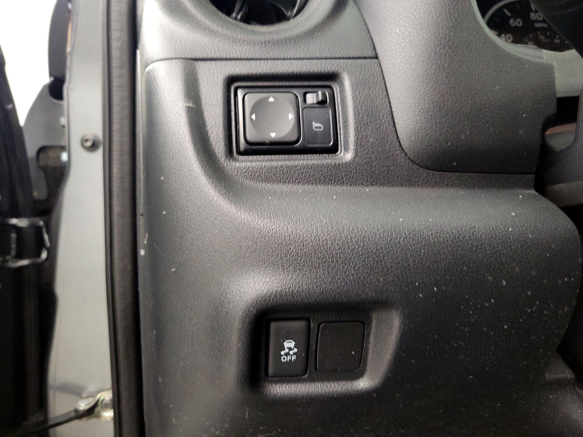 Thumbnail: 2018 Nissan Versa - 13