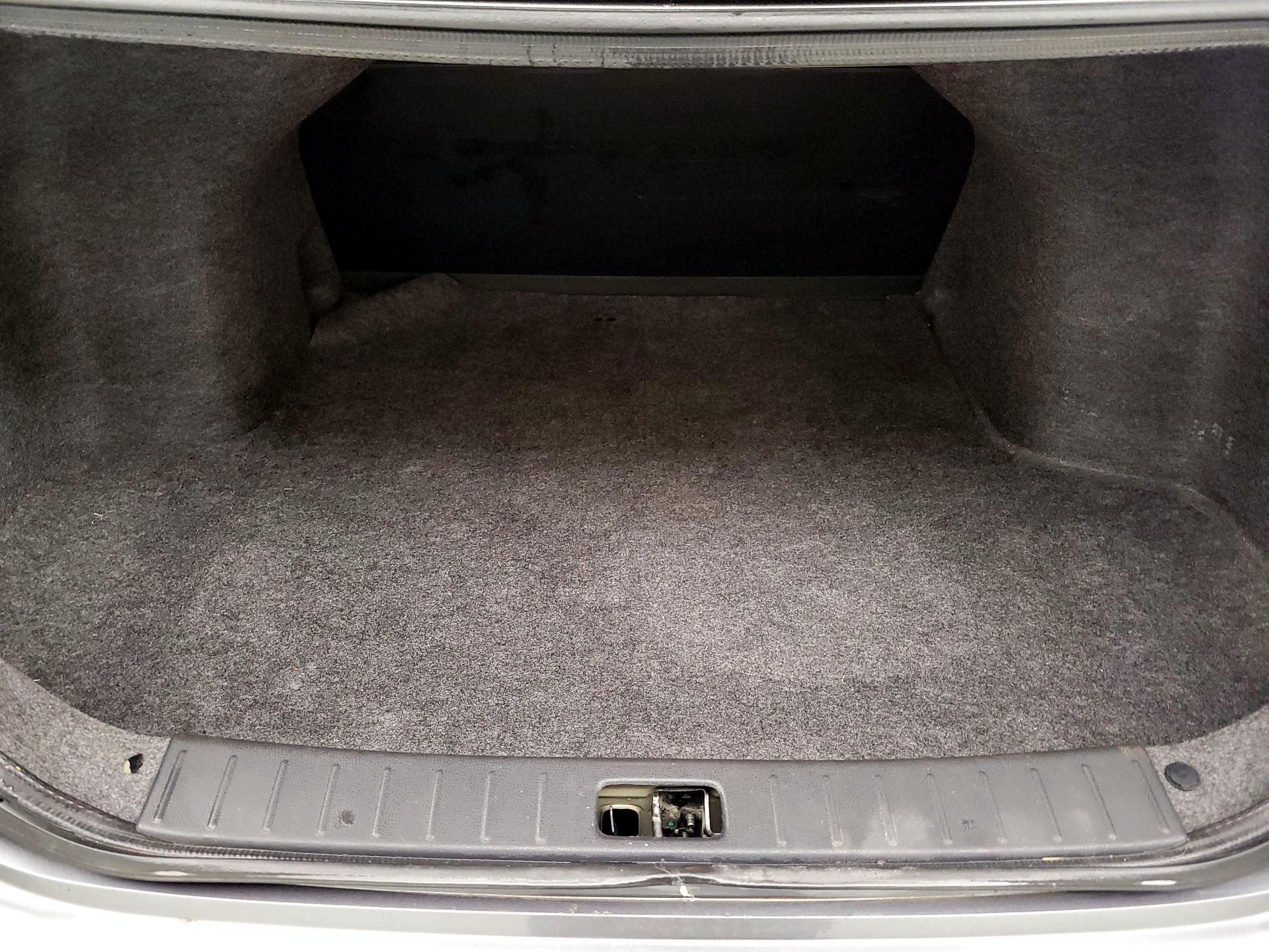 Thumbnail: 2018 Nissan Versa - 19