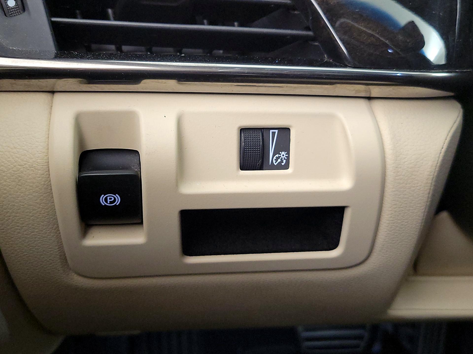 Thumbnail: 2019 Cadillac CTS - 13