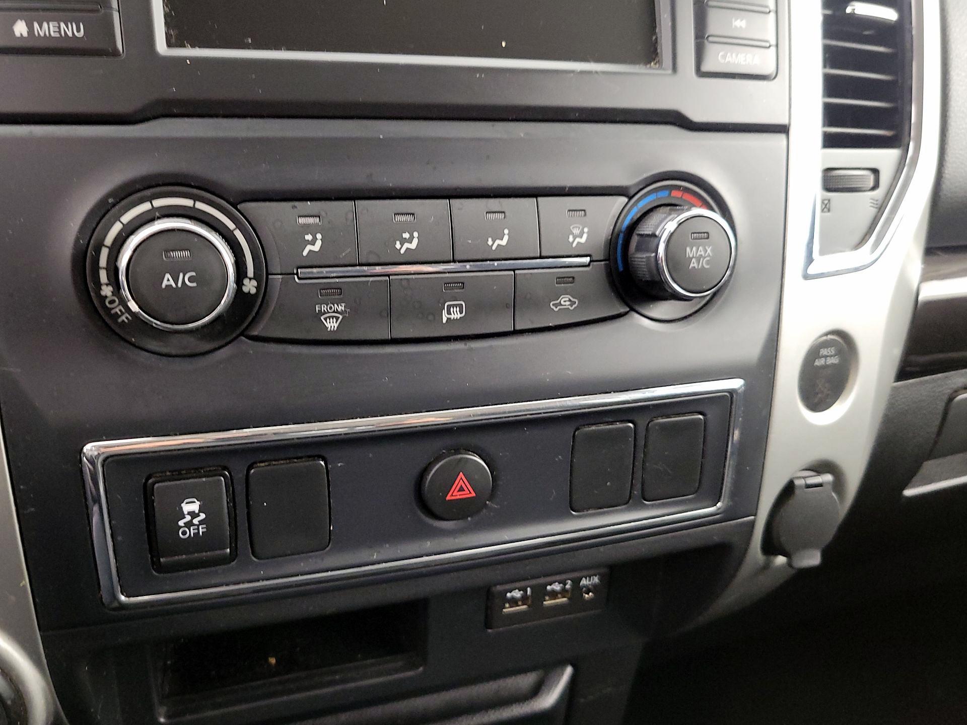 Thumbnail: 2019 Nissan Titan - 16