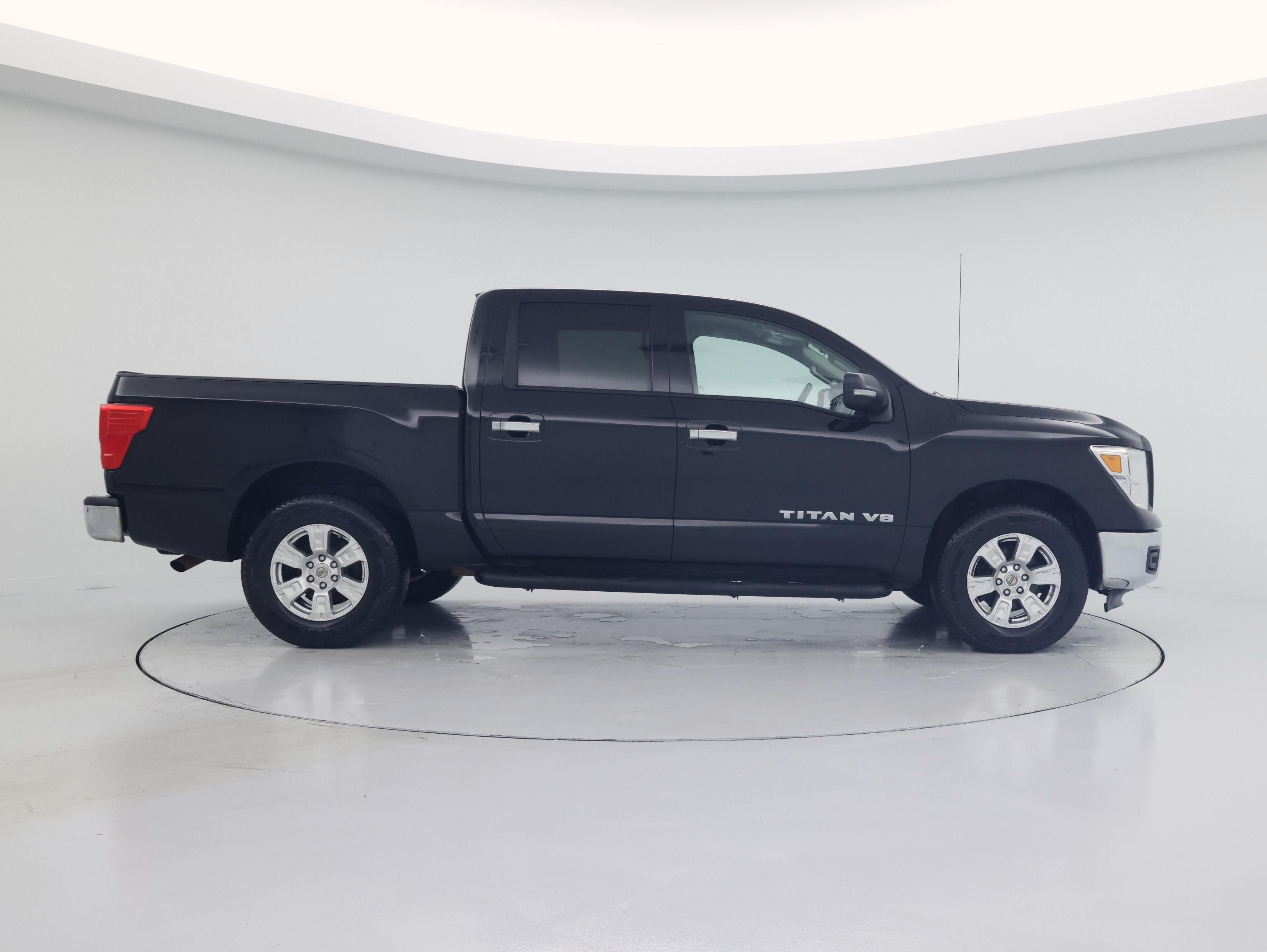 Thumbnail: 2019 Nissan Titan - 7