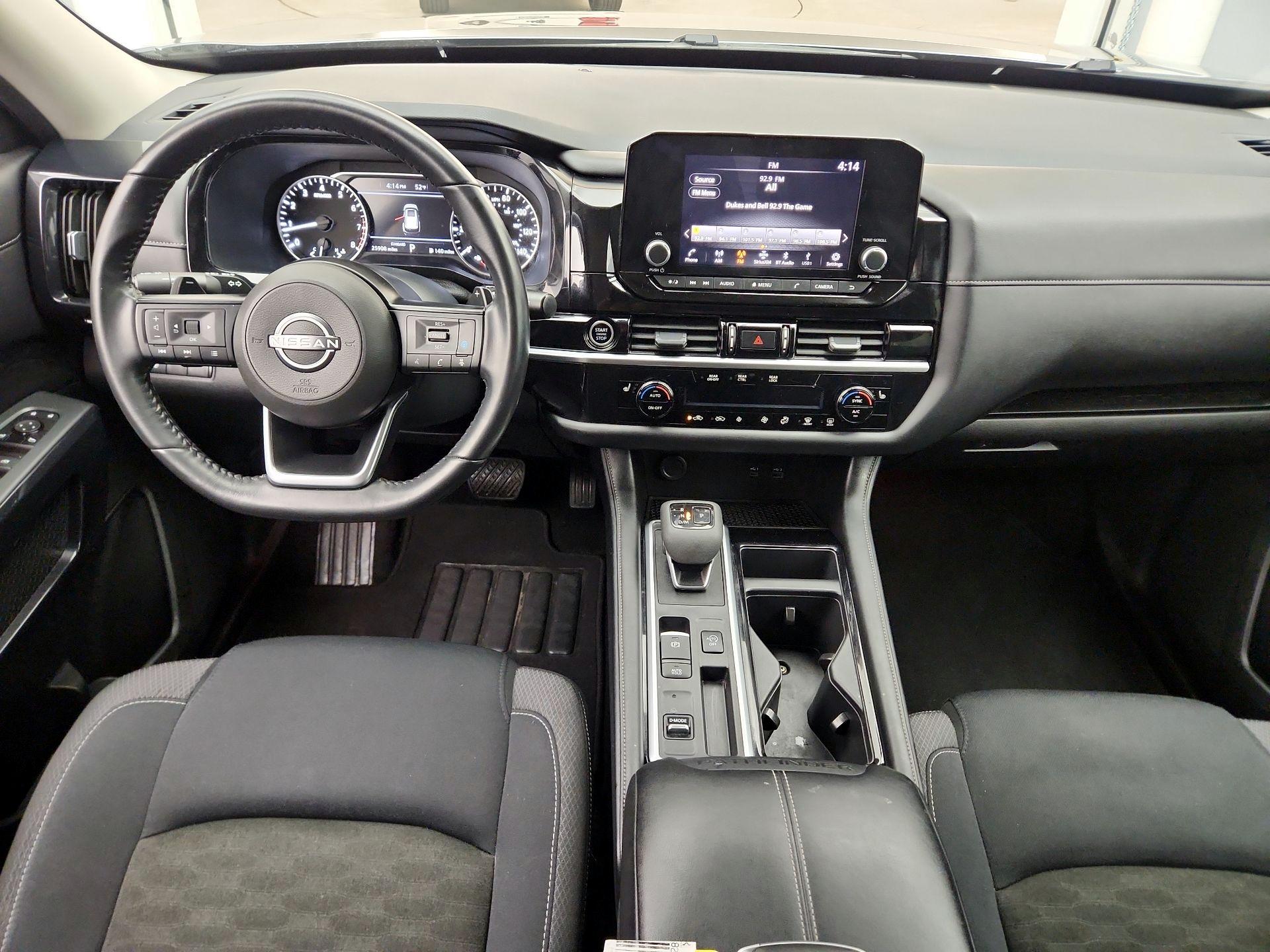 Thumbnail: 2024 Nissan Pathfinder - 9