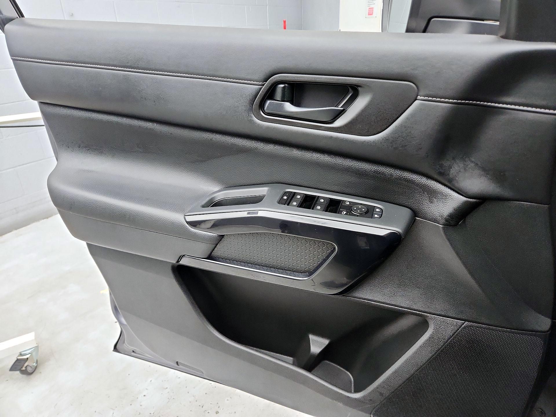 Thumbnail: 2024 Nissan Pathfinder - 12