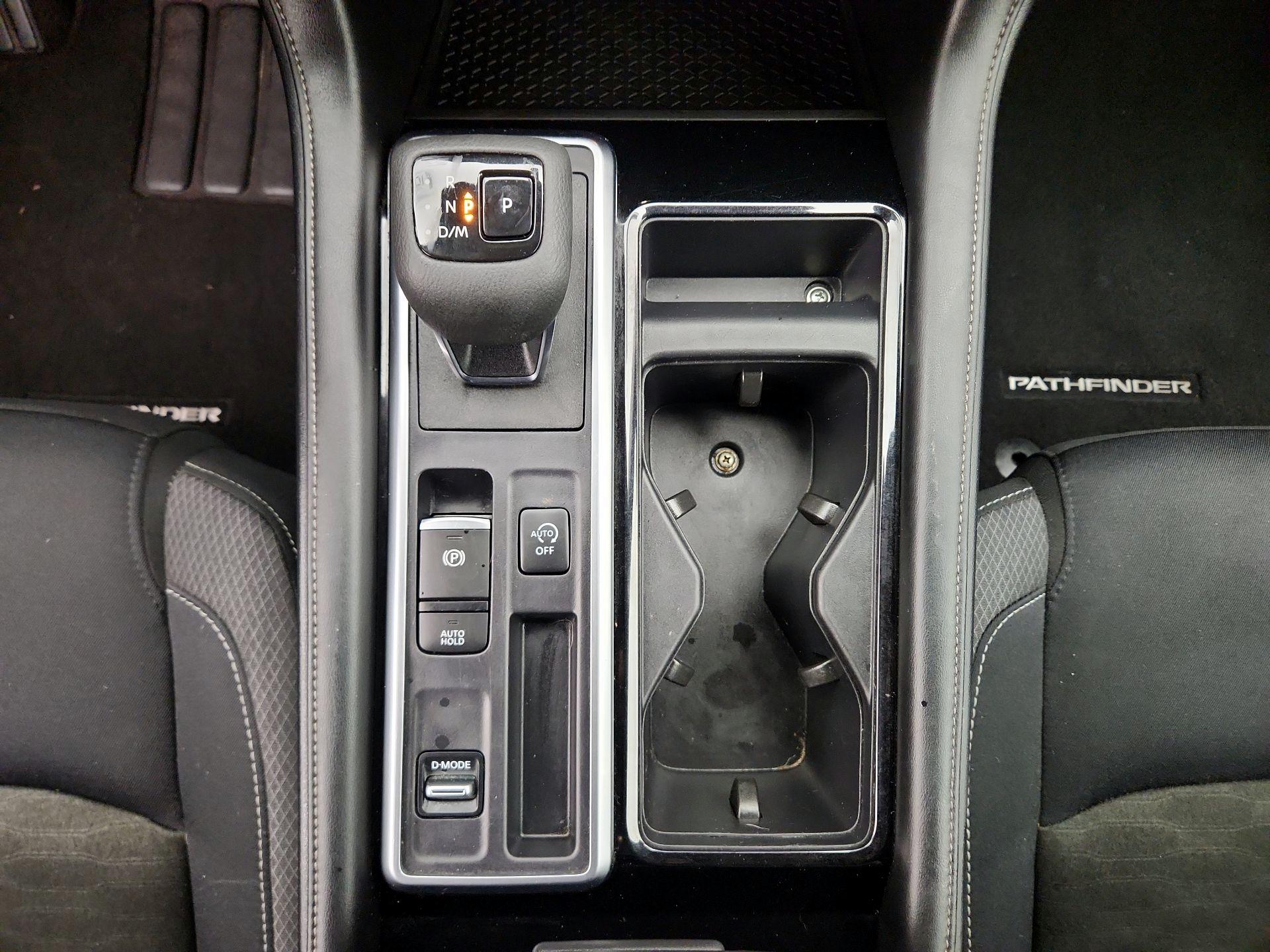 Thumbnail: 2024 Nissan Pathfinder - 17