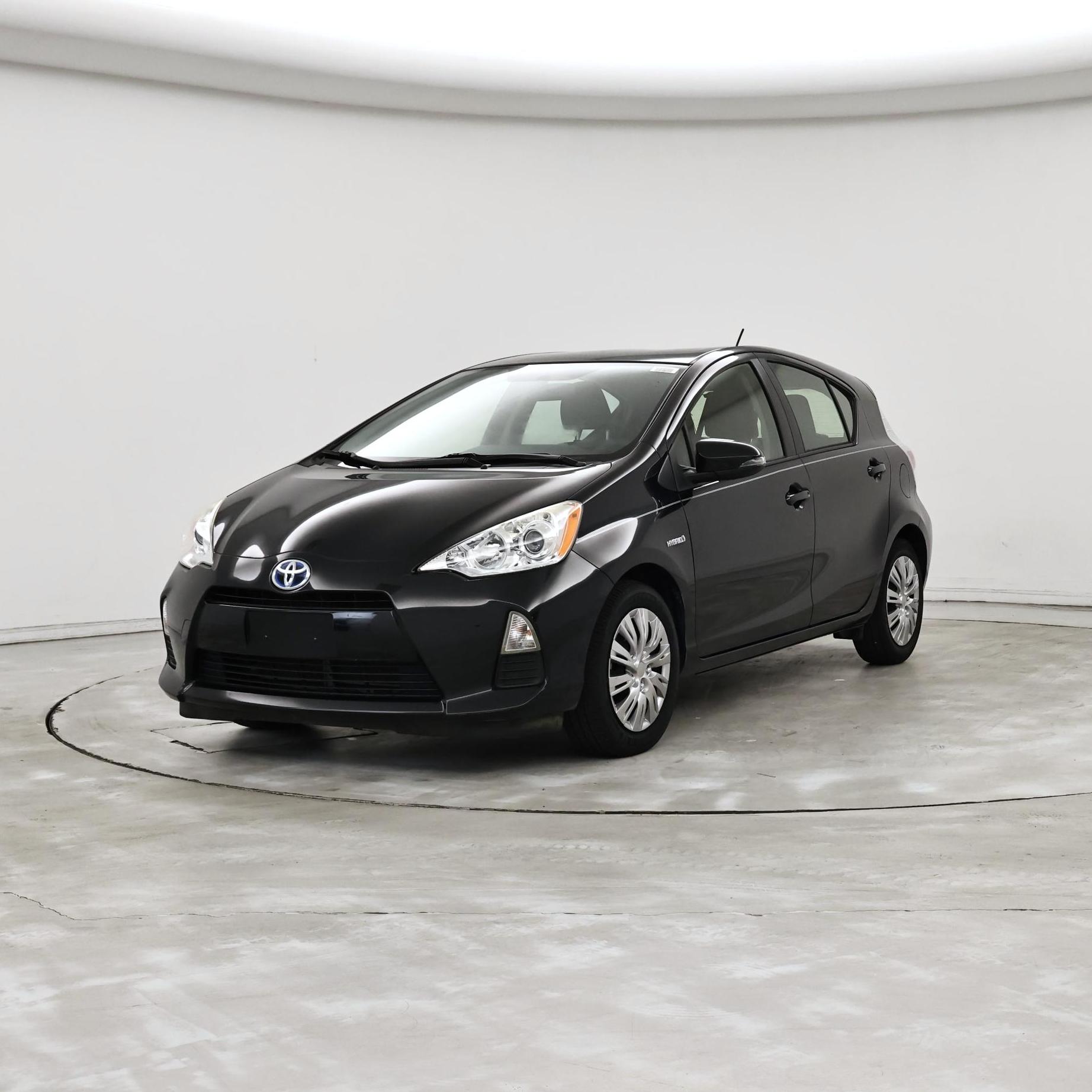 Thumbnail: 2014 Toyota Prius c - 4