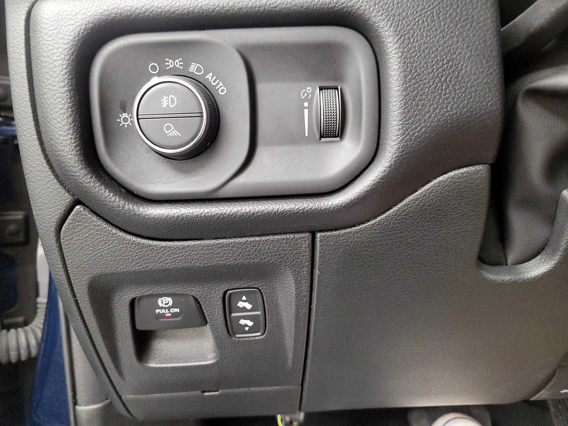 Thumbnail: 2022 RAM 1500 - 13