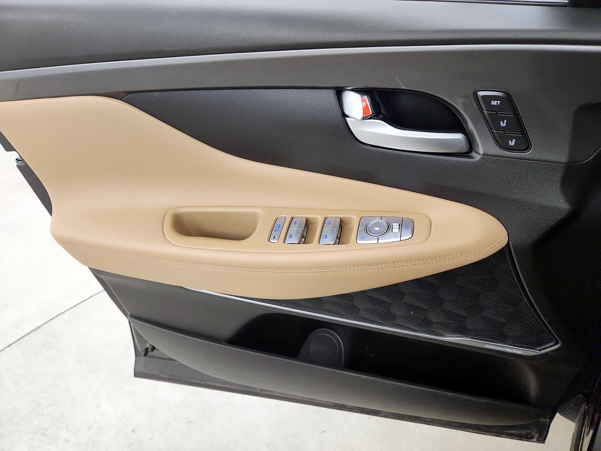 Thumbnail: 2023 Hyundai Santa Fe - 12