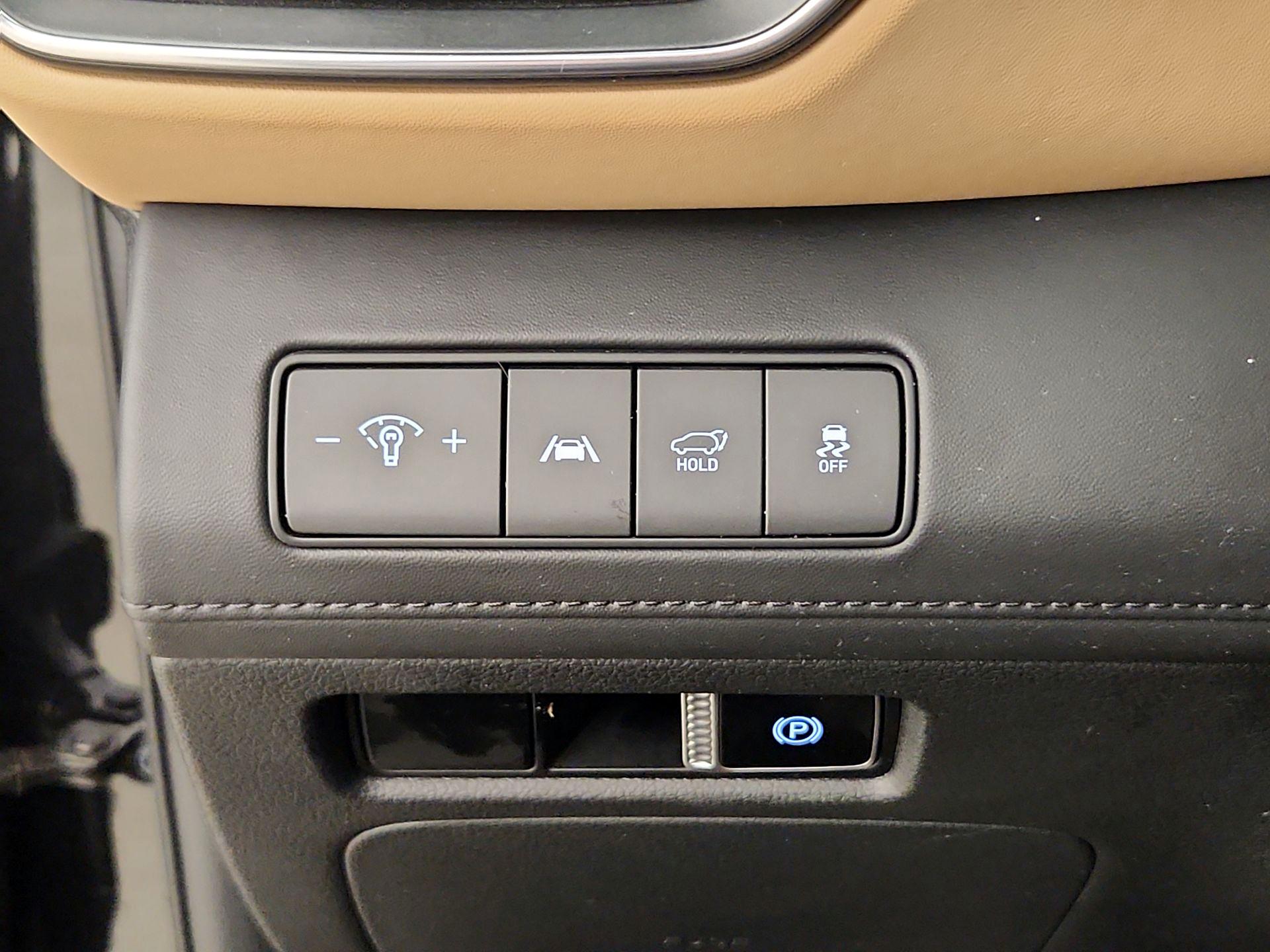 Thumbnail: 2023 Hyundai Santa Fe - 13