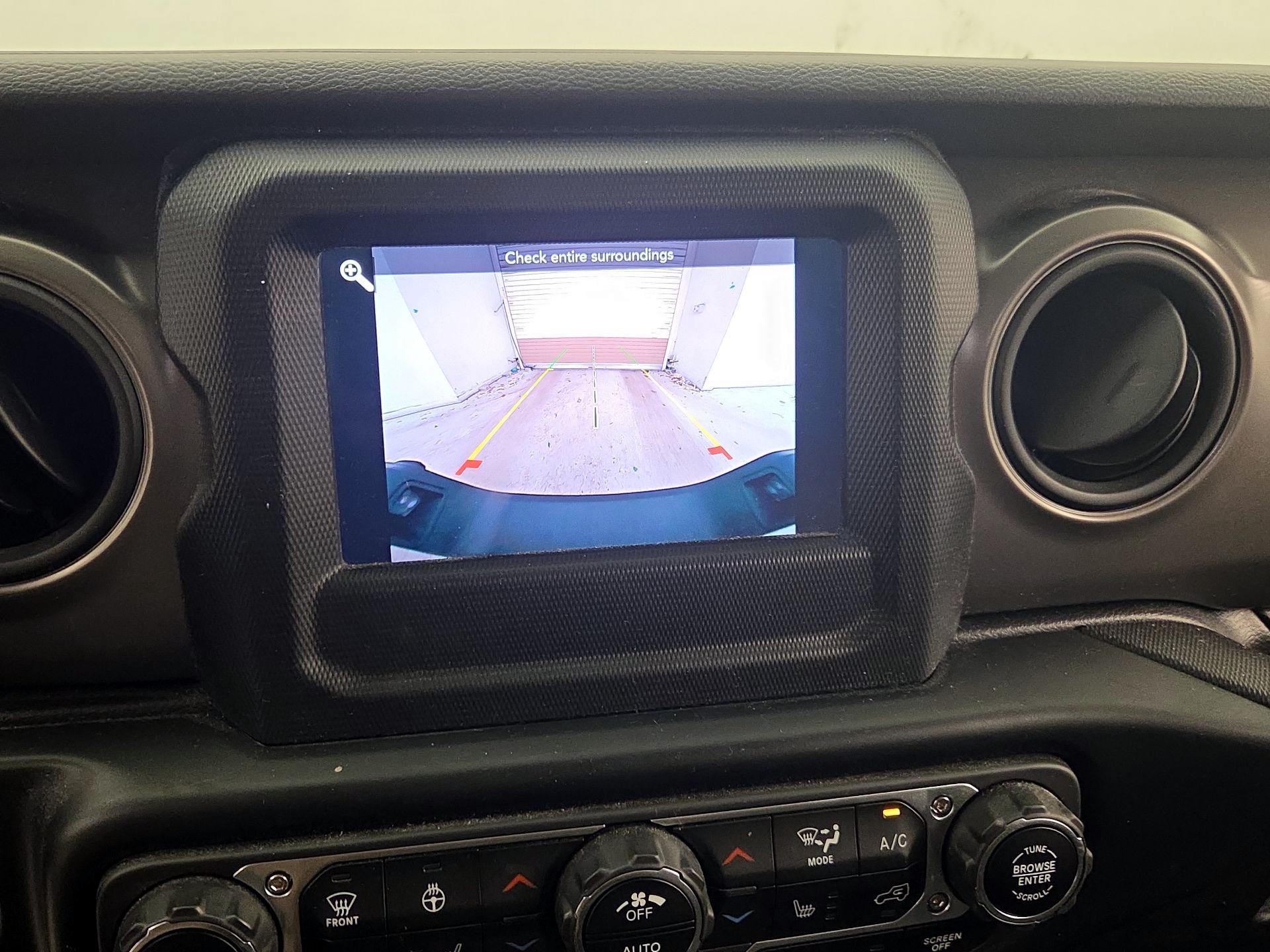 Thumbnail: 2022 Jeep Gladiator - 14