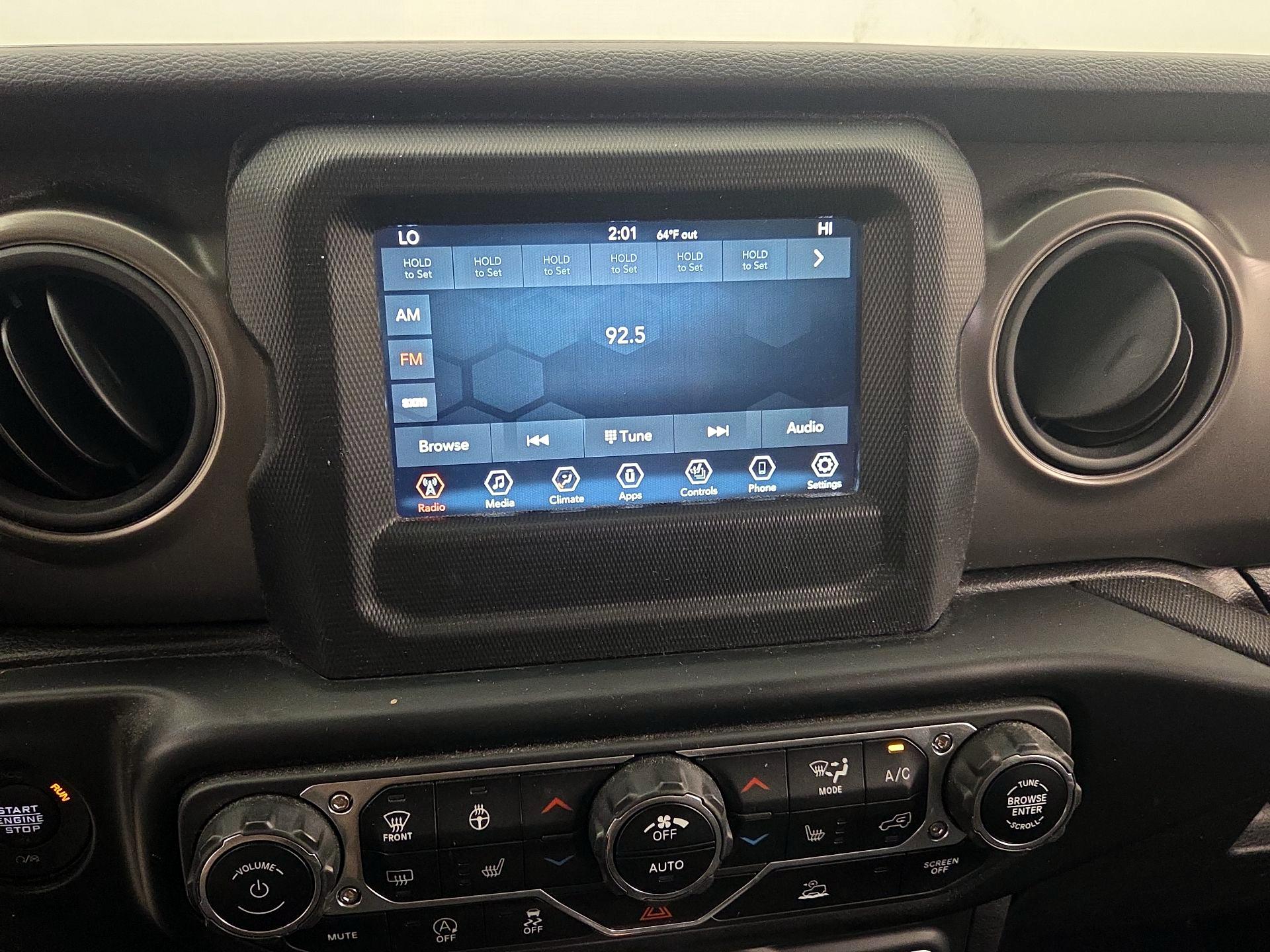 Thumbnail: 2022 Jeep Gladiator - 15