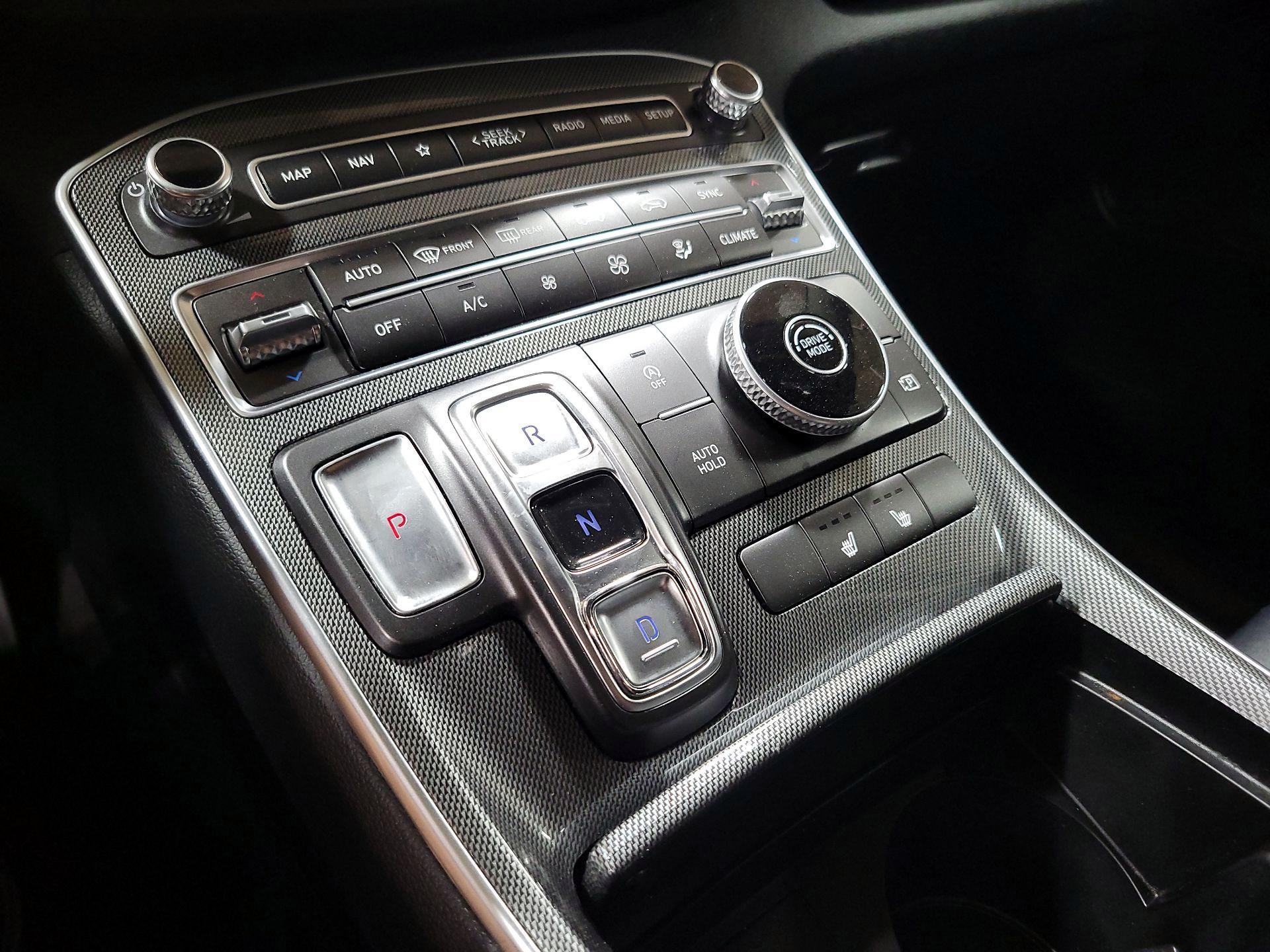 Thumbnail: 2023 Hyundai Santa Fe - 17