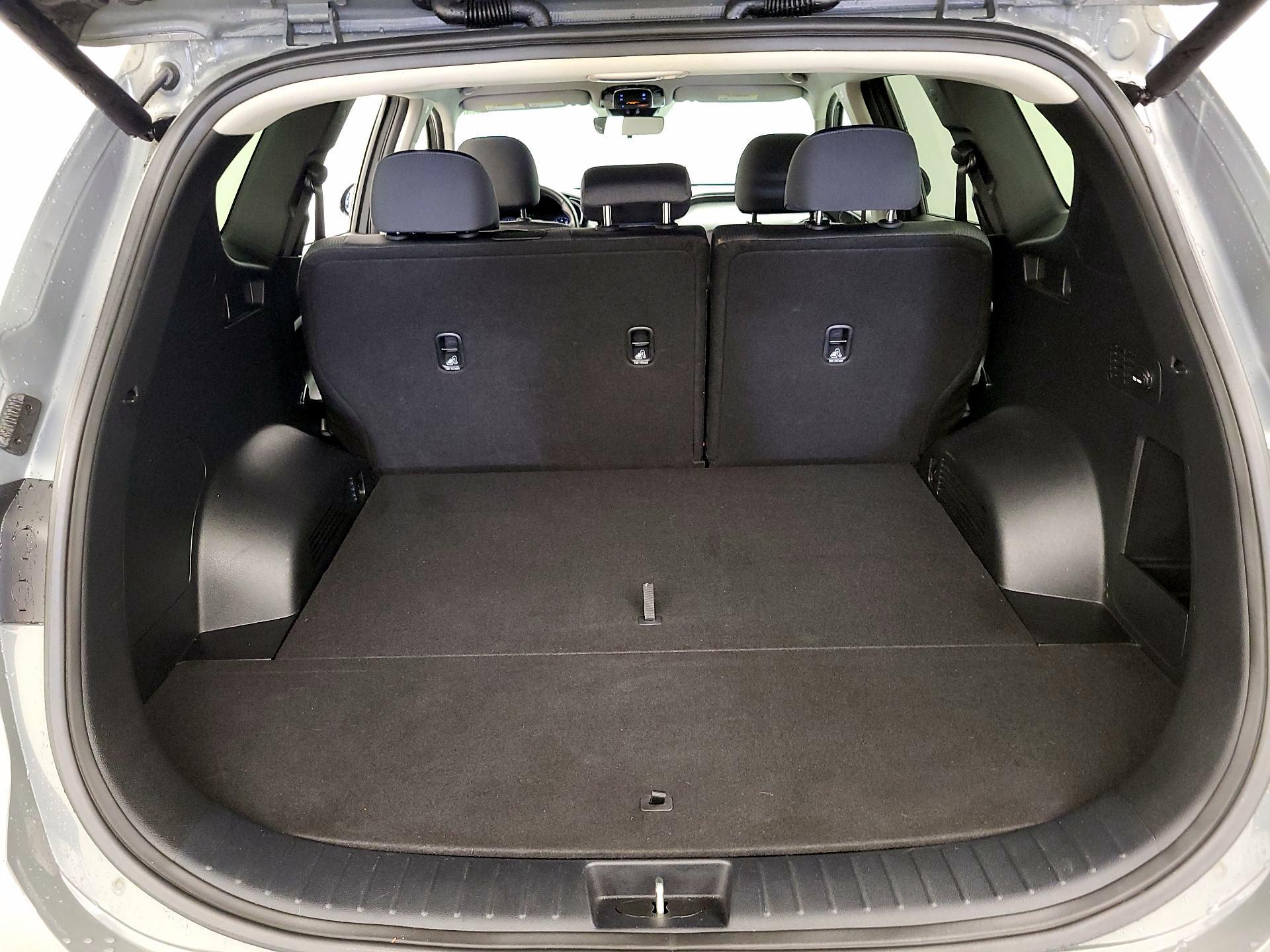 Thumbnail: 2023 Hyundai Santa Fe - 19