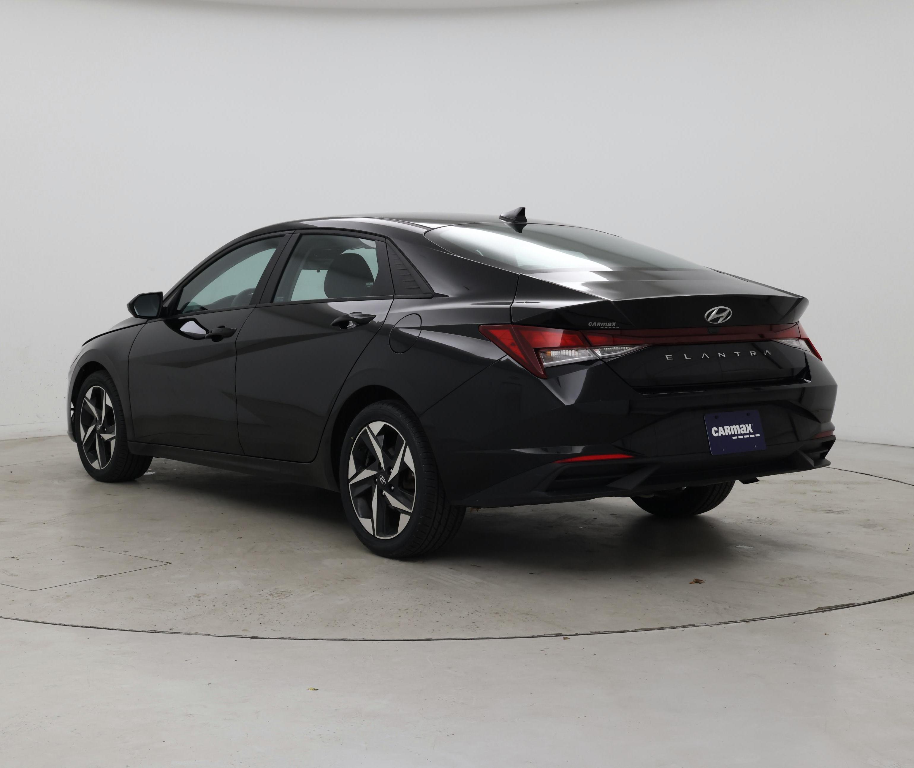 Thumbnail: 2023 Hyundai Elantra - 2