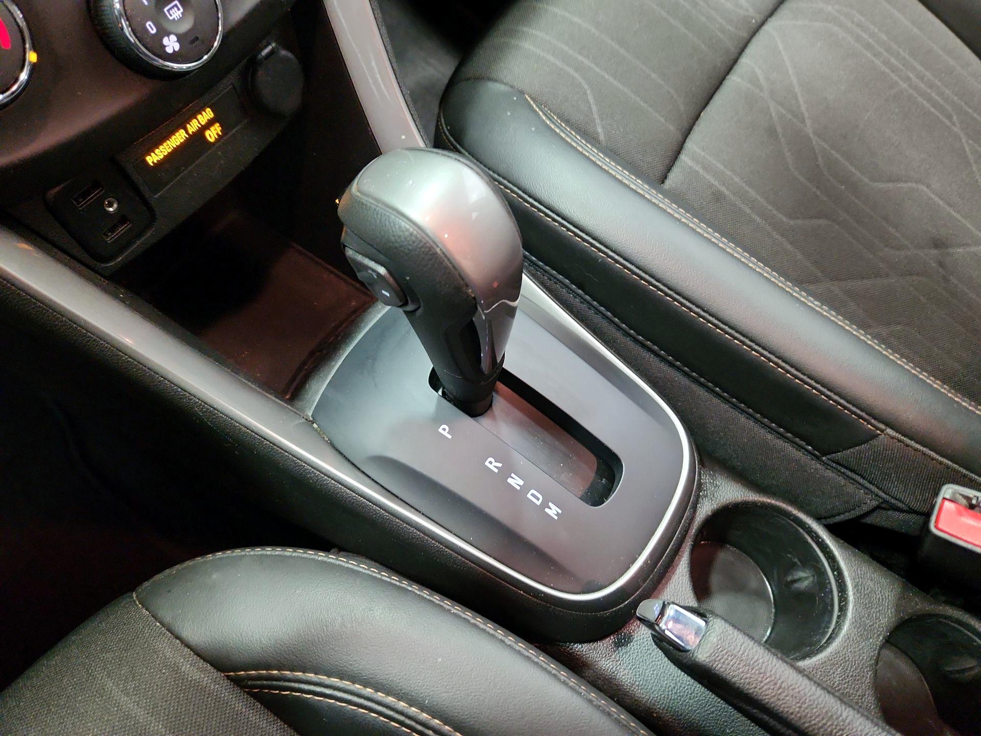 Thumbnail: 2022 Chevrolet Trax - 17