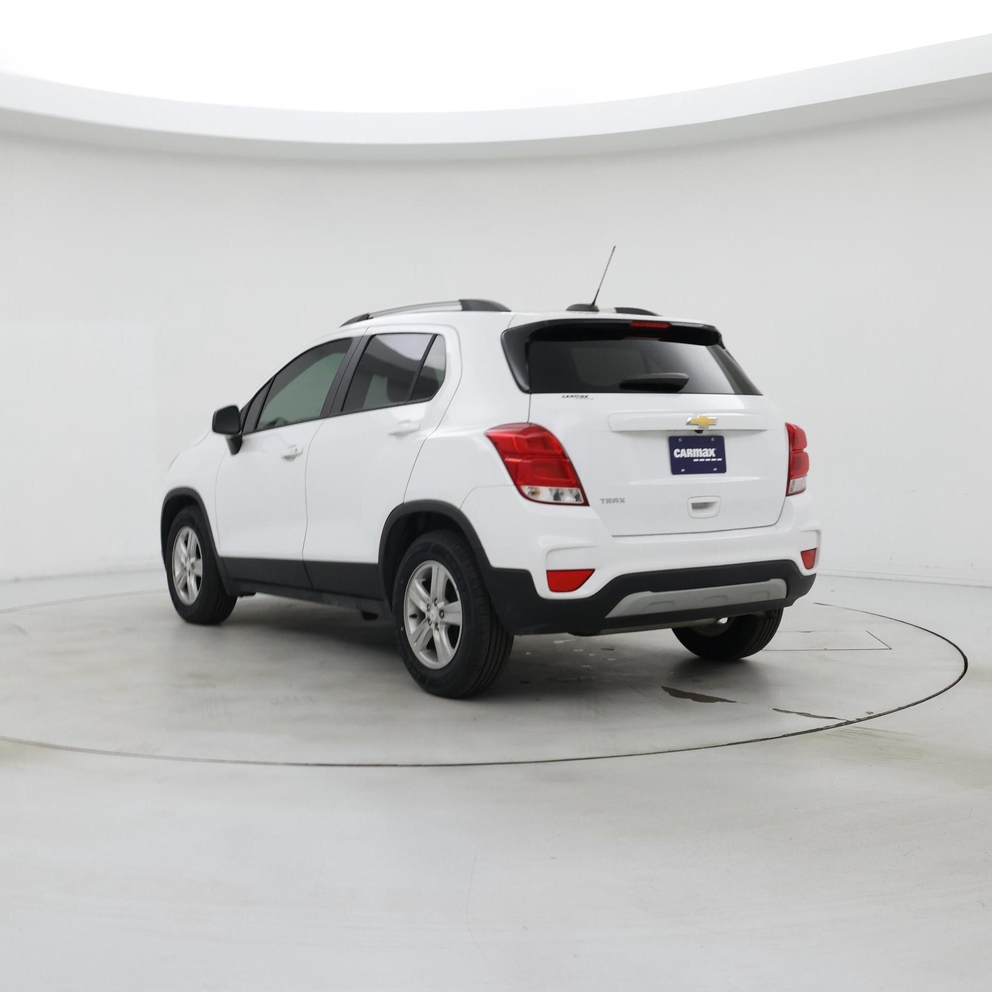 Thumbnail: 2022 Chevrolet Trax - 2