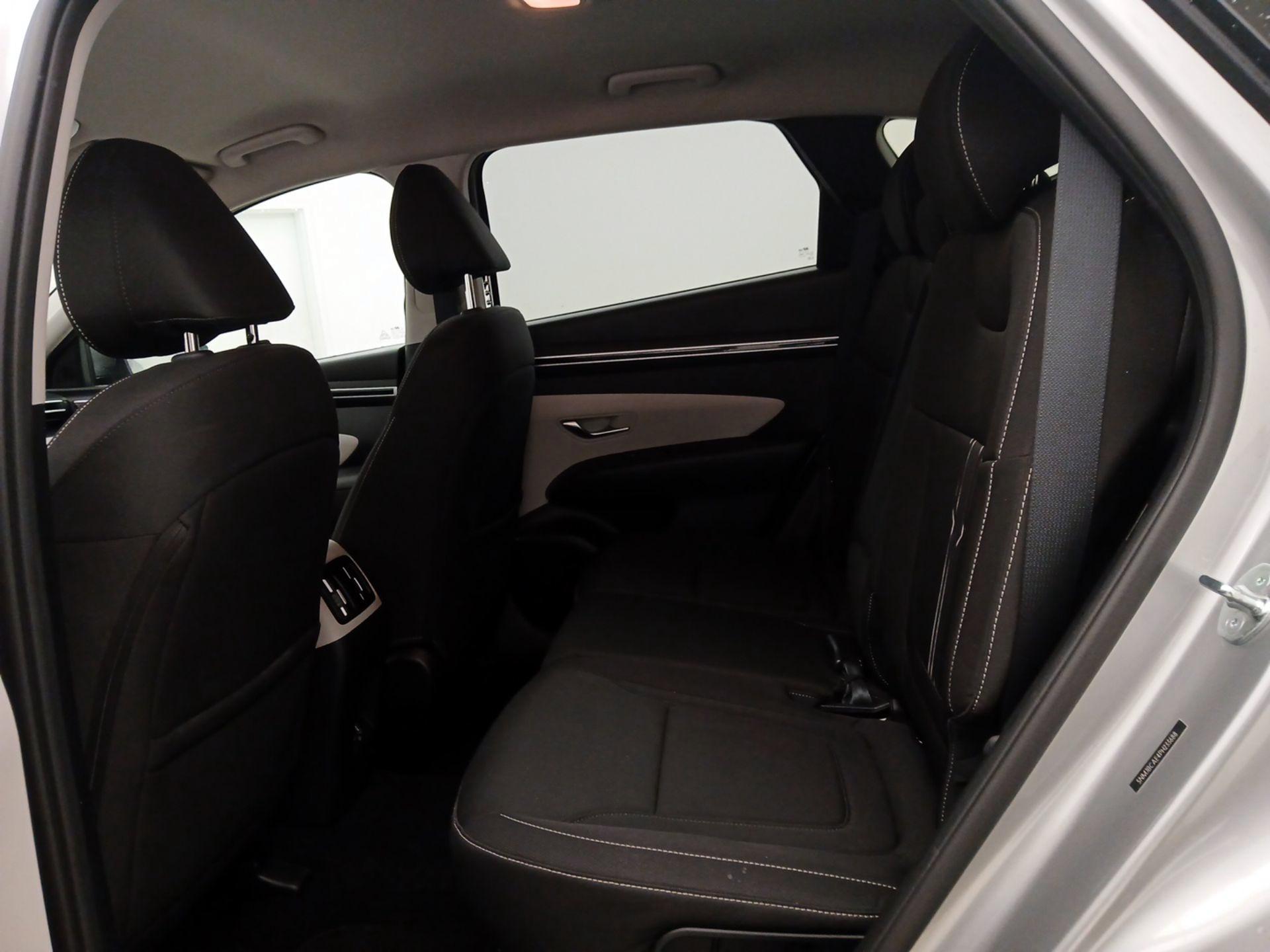 Thumbnail: 2023 Hyundai Tucson - 19