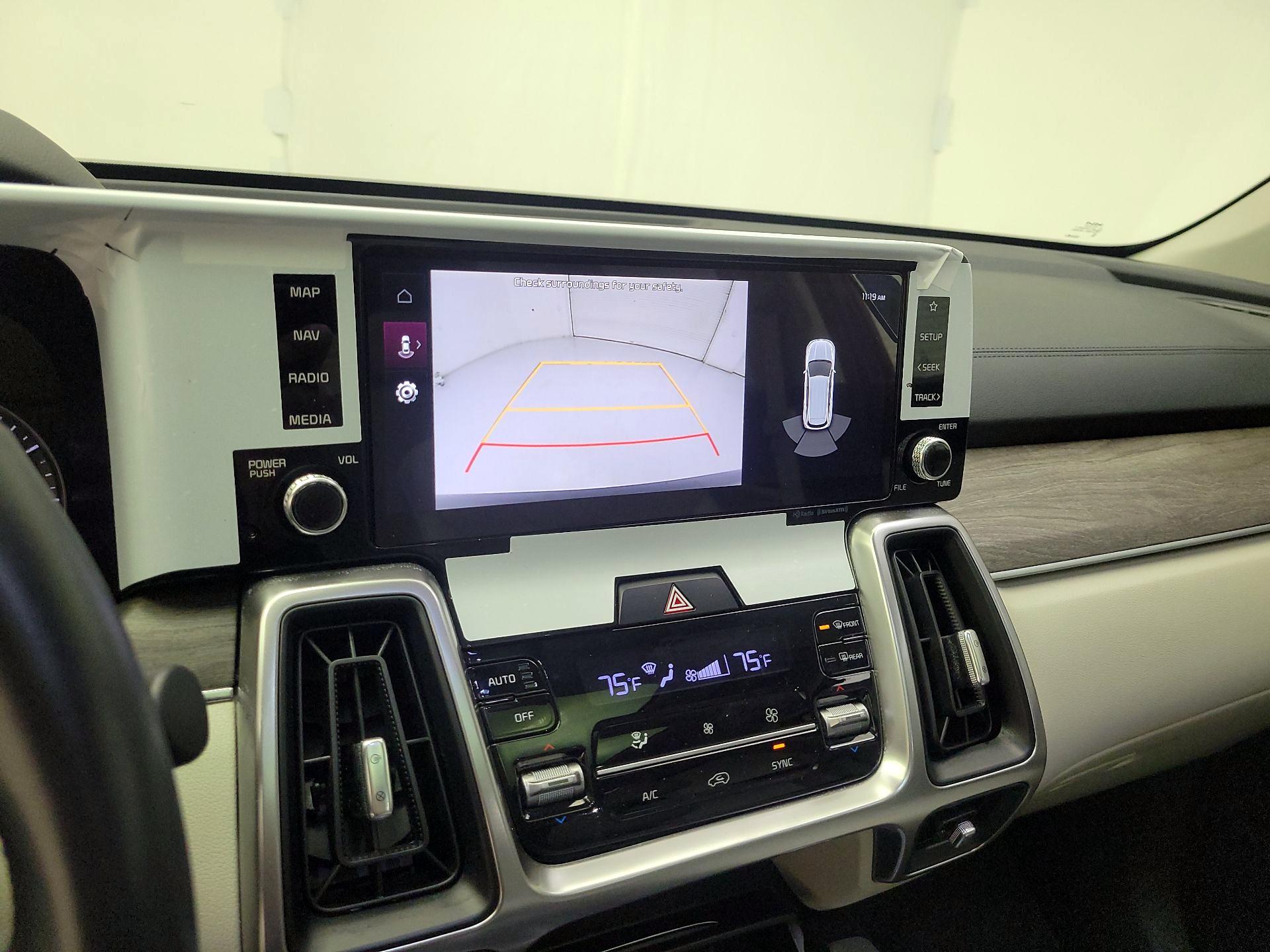 Thumbnail: 2023 Kia Sorento - 13