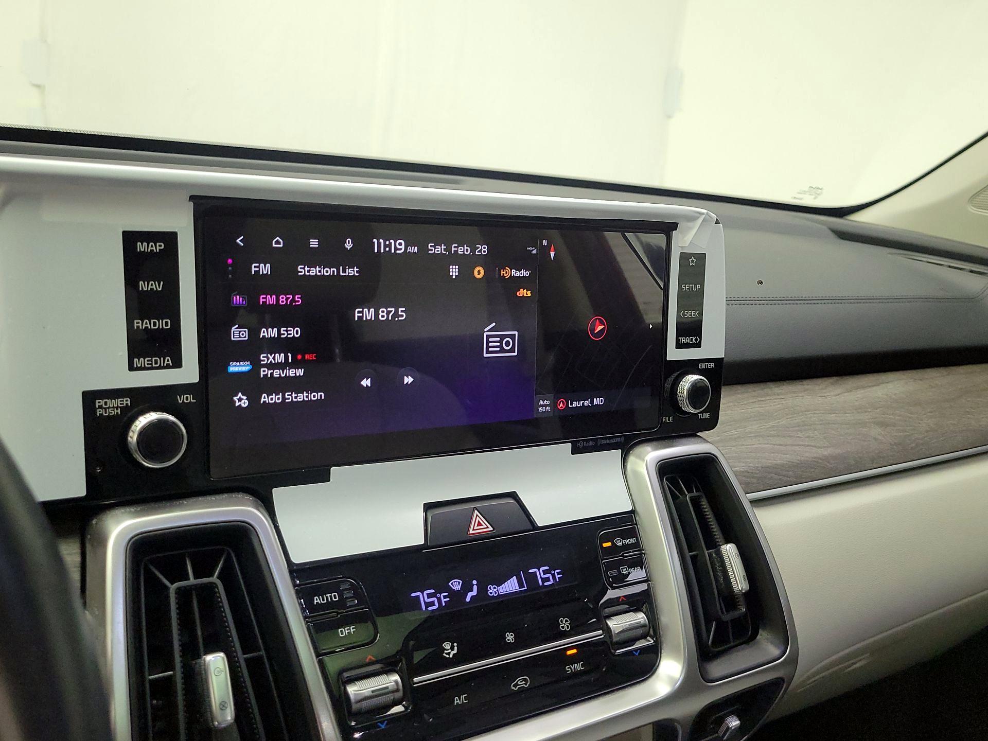 Thumbnail: 2023 Kia Sorento - 14