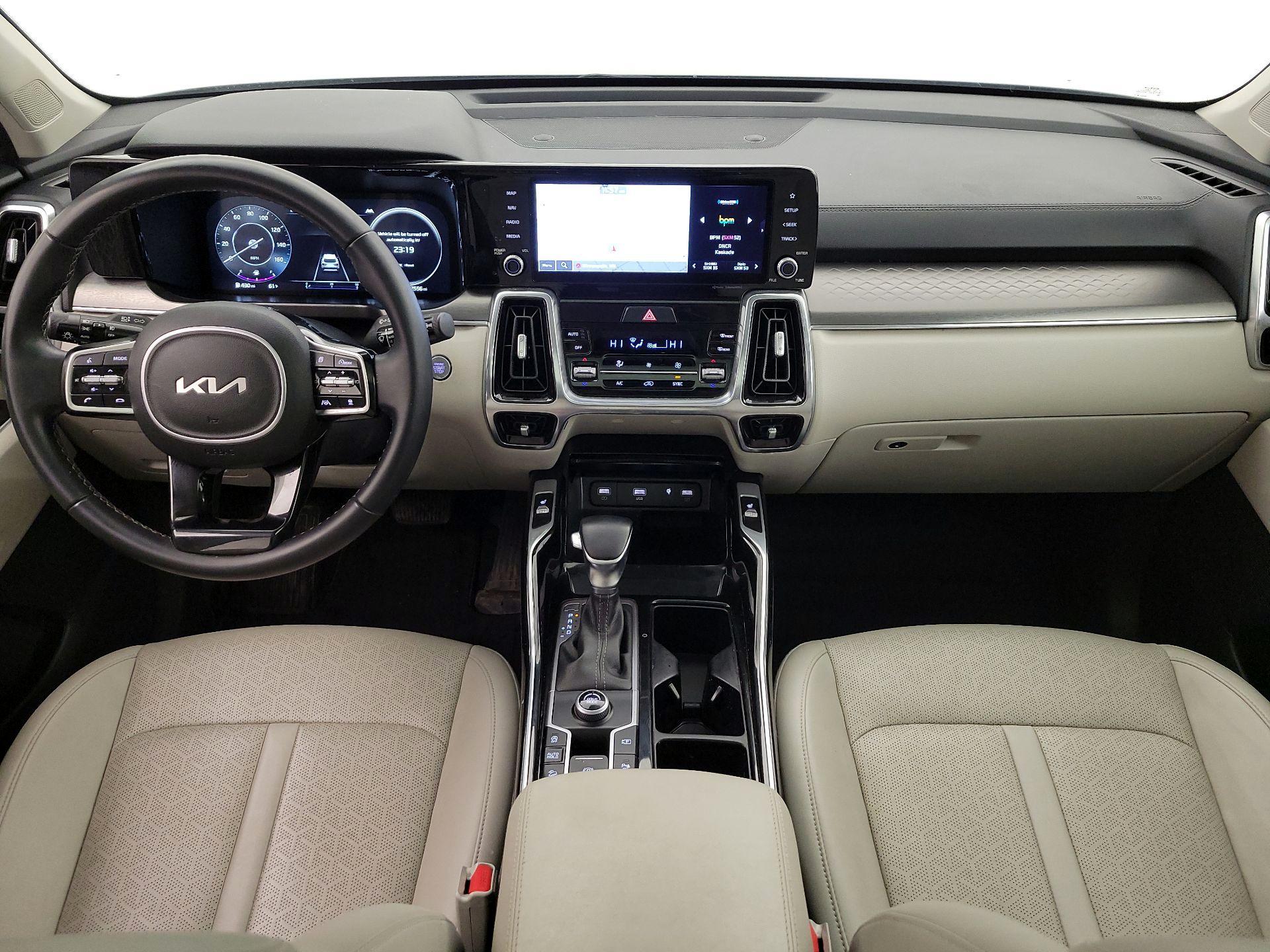 Thumbnail: 2023 Kia Sorento - 9