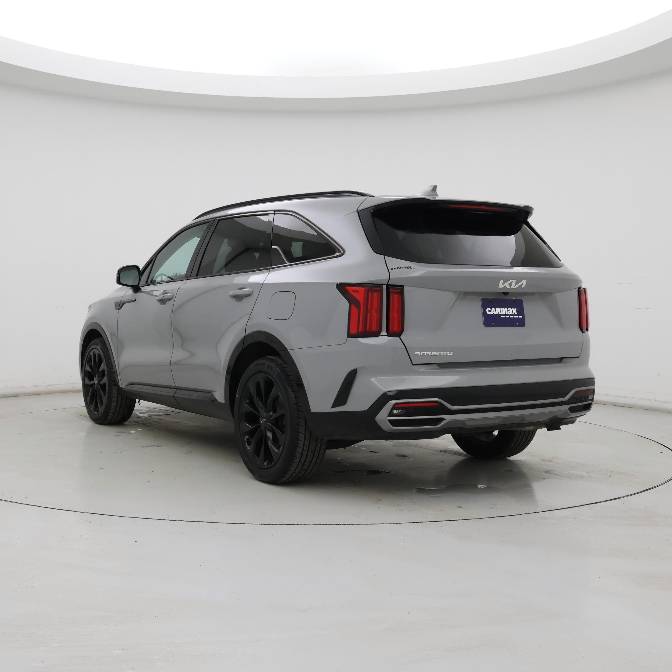 Thumbnail: 2023 Kia Sorento - 2