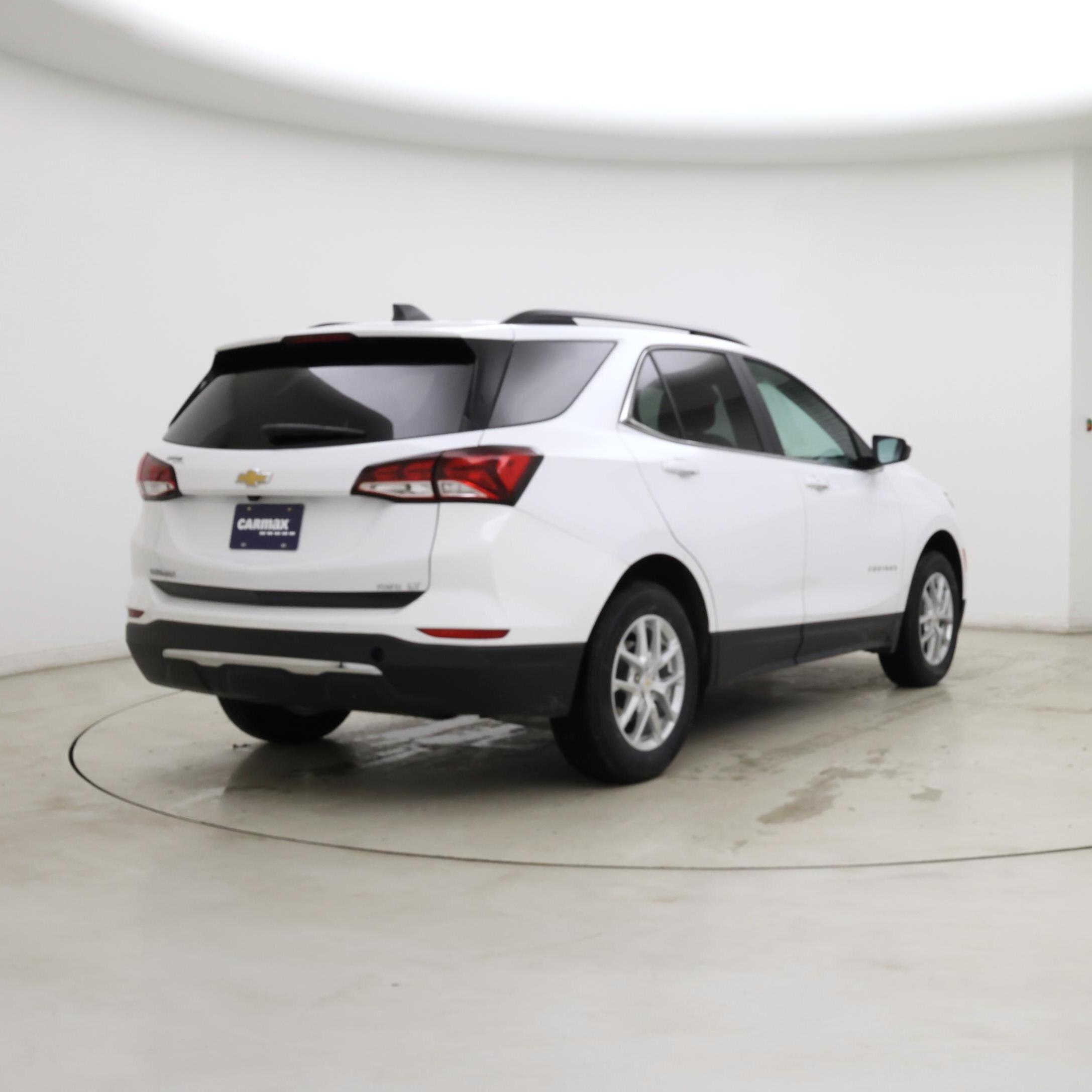 Thumbnail: 2022 Chevrolet Equinox - 8