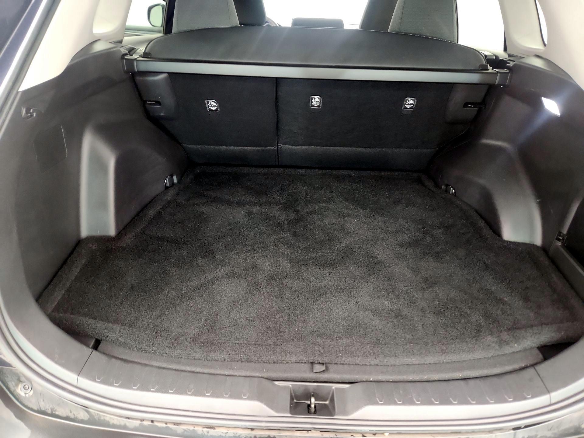 Thumbnail: 2022 Toyota RAV4 - 18