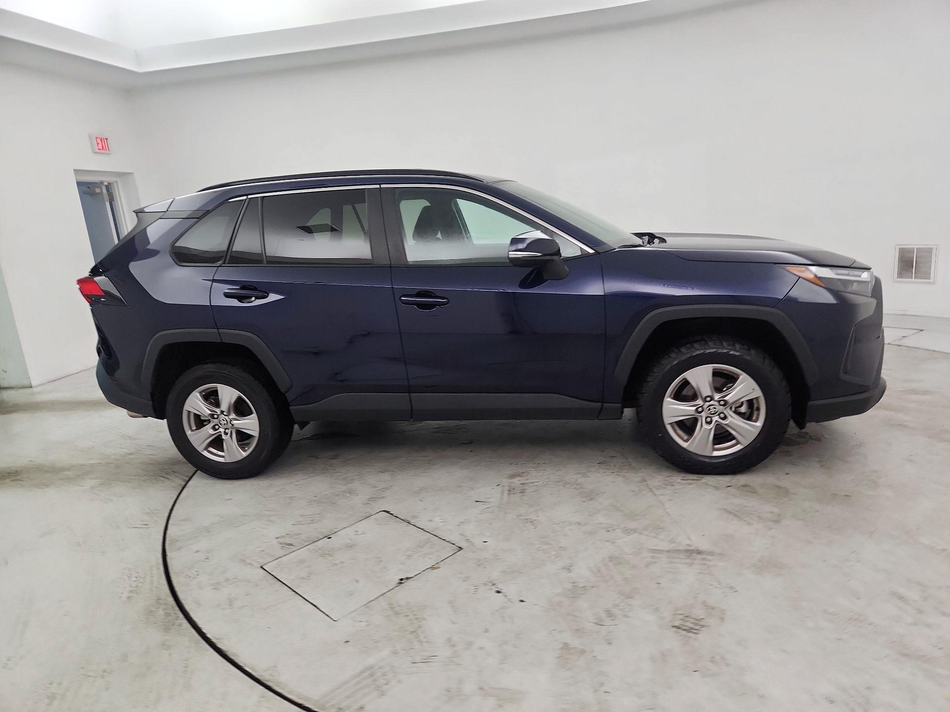 Thumbnail: 2022 Toyota RAV4 - 4