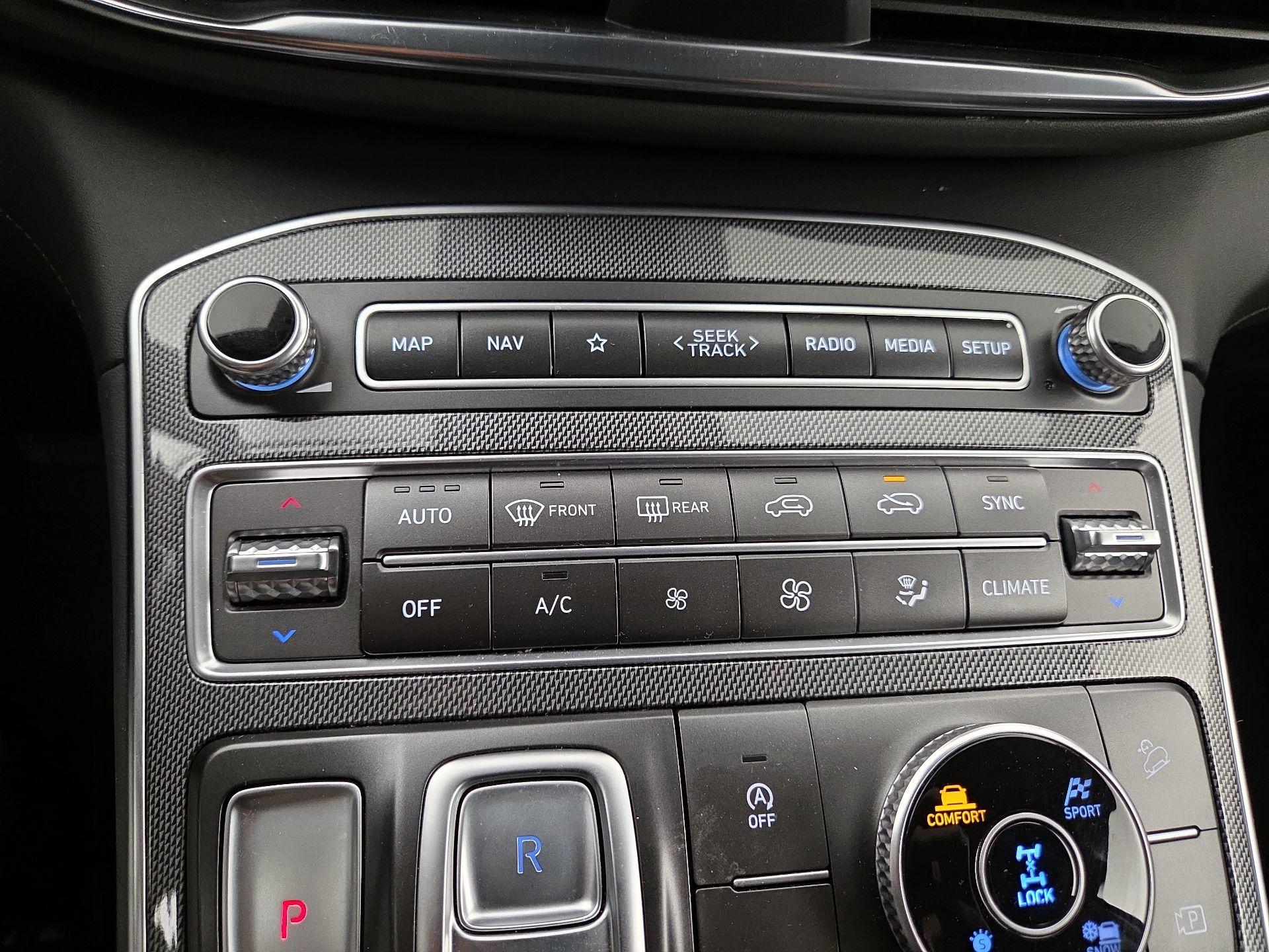 Thumbnail: 2023 Hyundai Santa Fe - 17